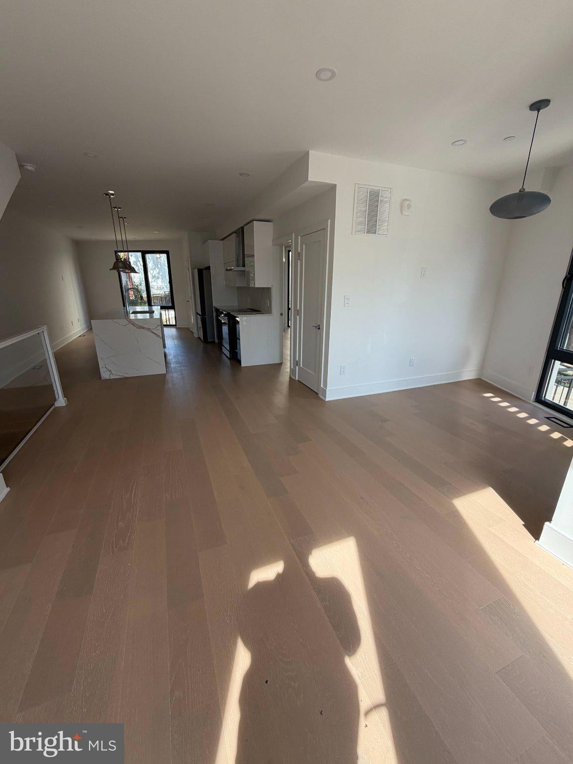 1850 CAPITOL AVENUE NE 2