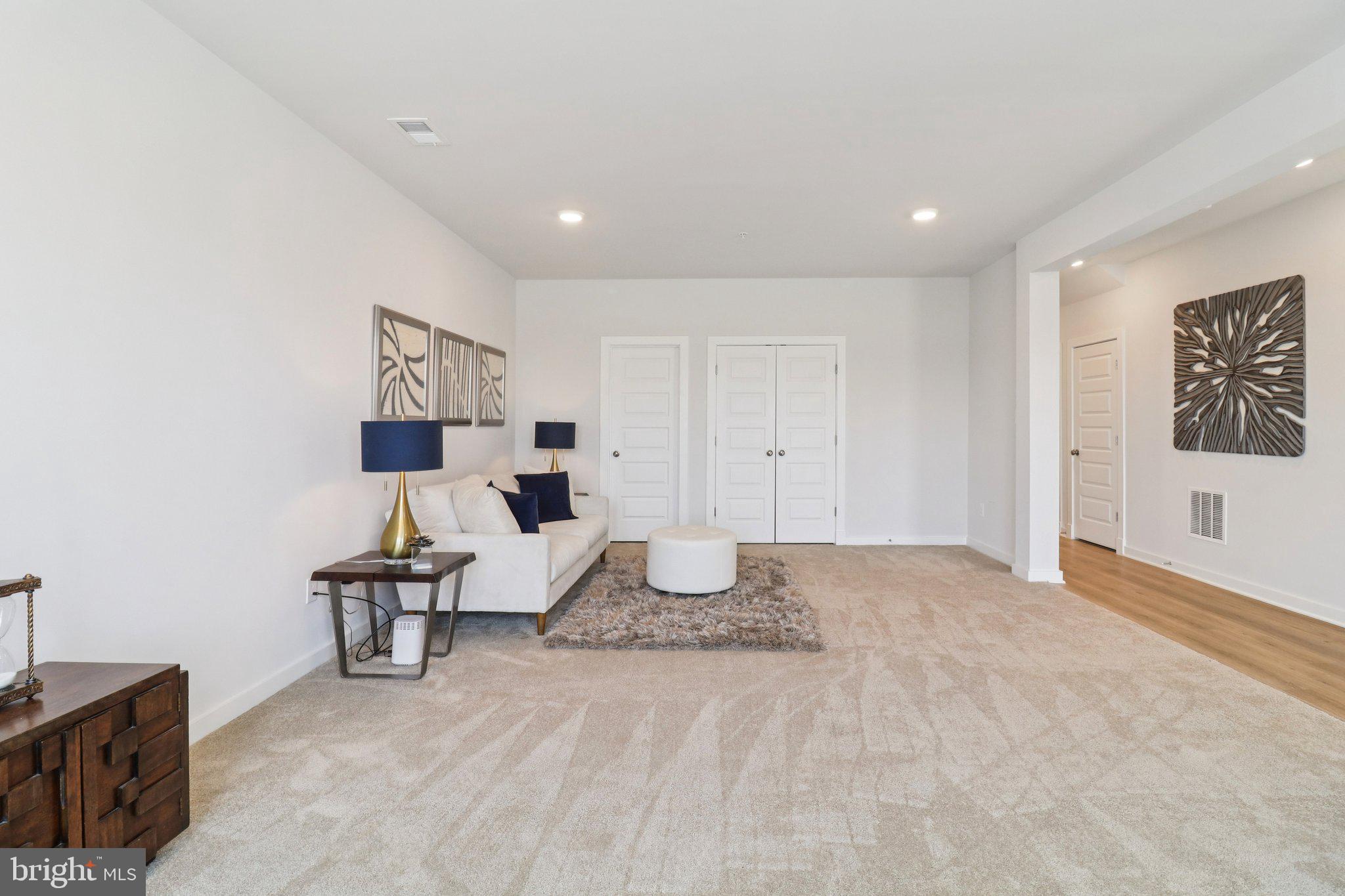 717 FAIRMONT DRIVE