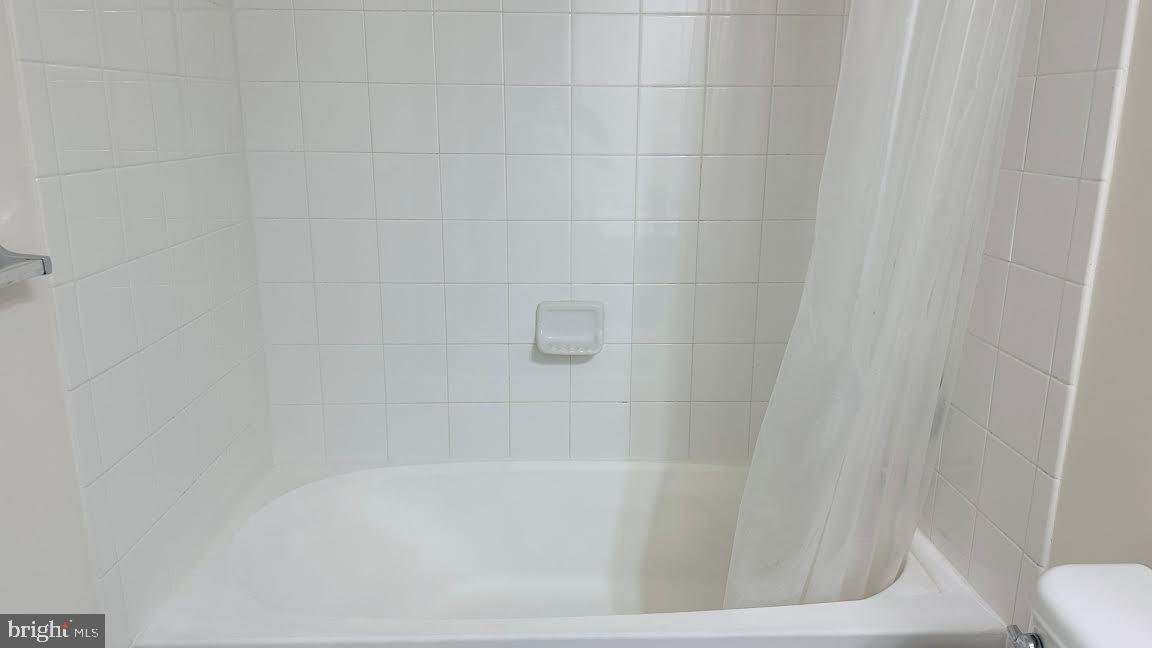 MORRIS PLACE - Residential Lease