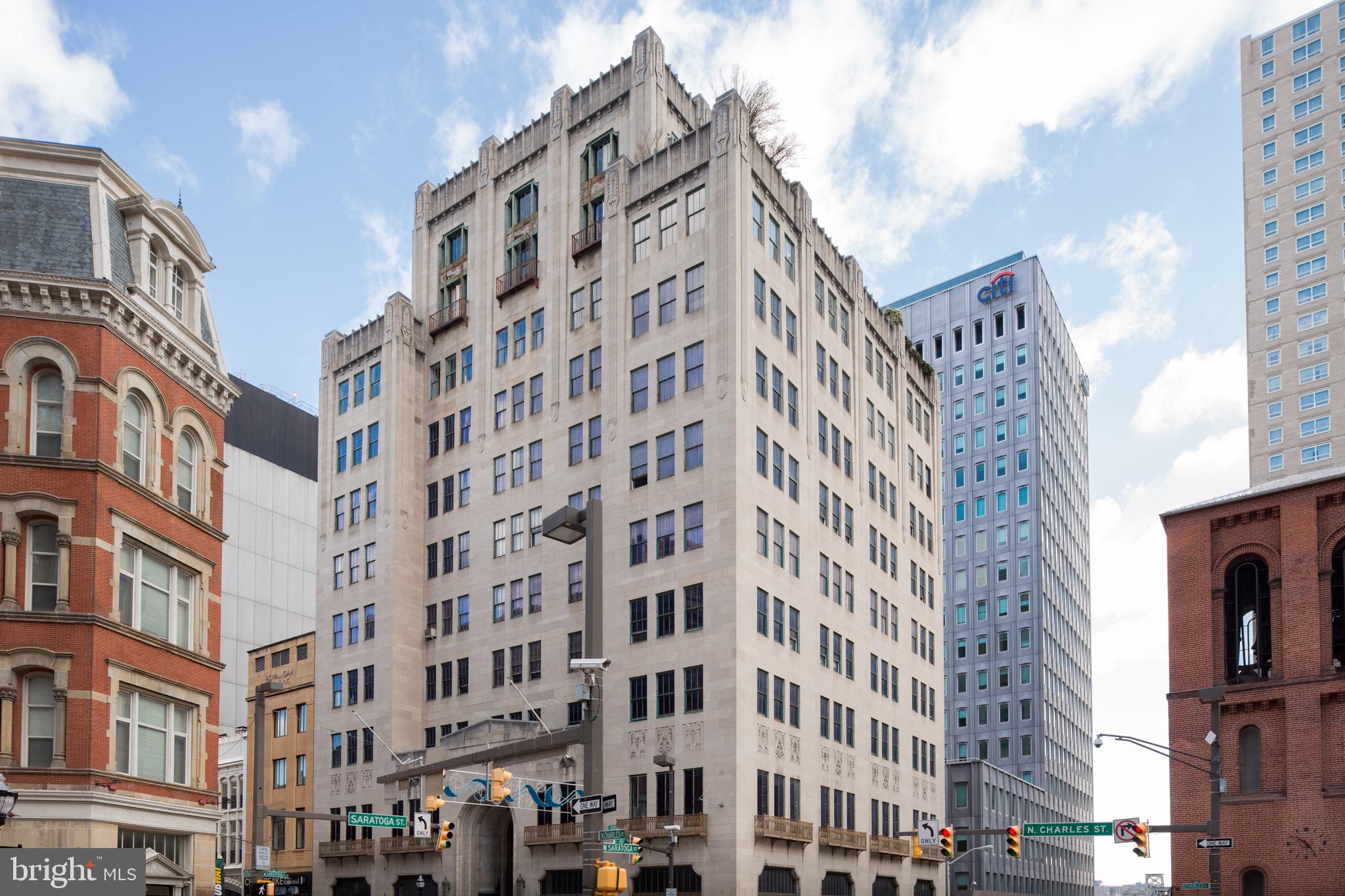 DOWNTOWN - Residential Lease