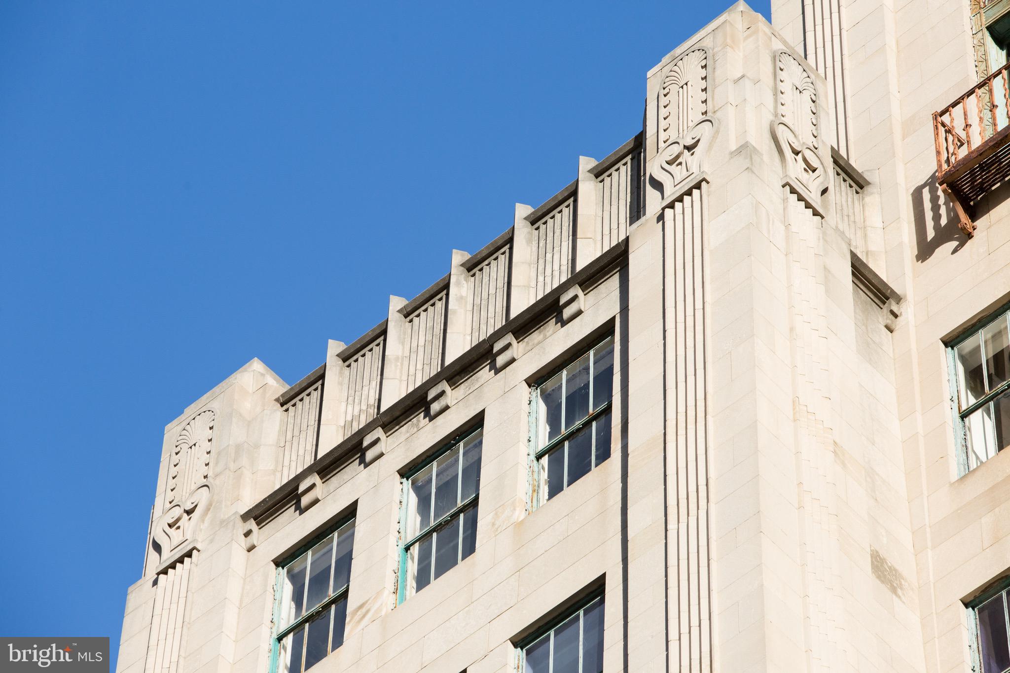 DOWNTOWN - Residential Lease