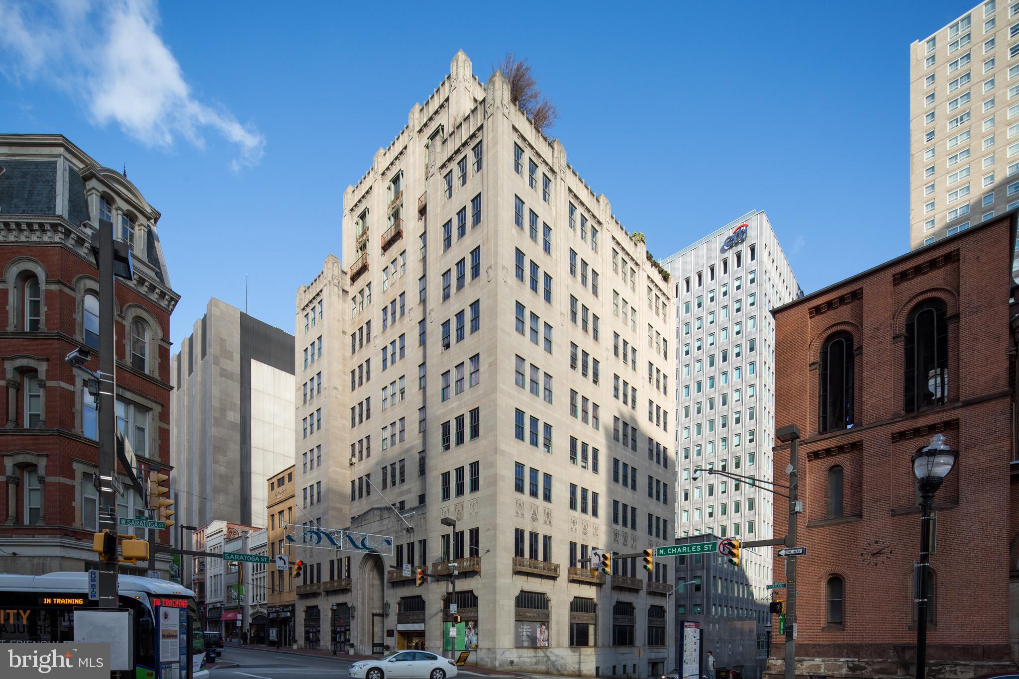 DOWNTOWN - Residential Lease