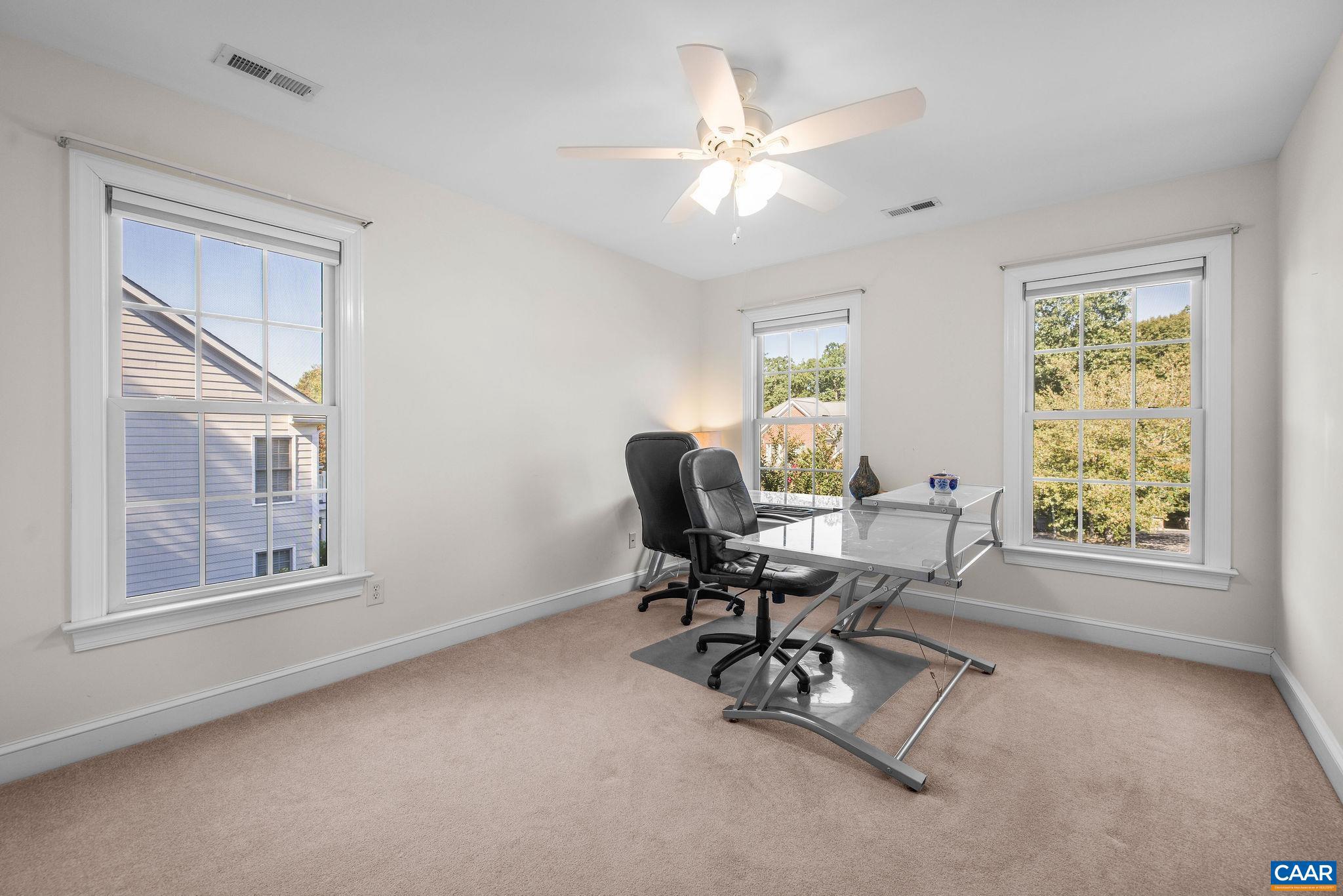 MONTGOMERY RIDGE - Residential