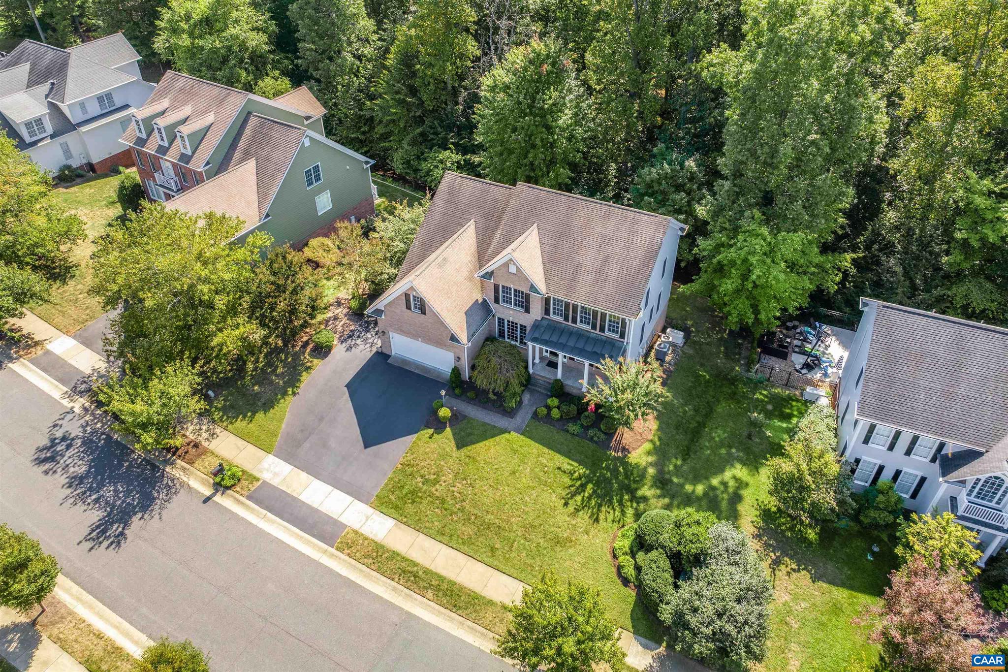 MONTGOMERY RIDGE - Residential