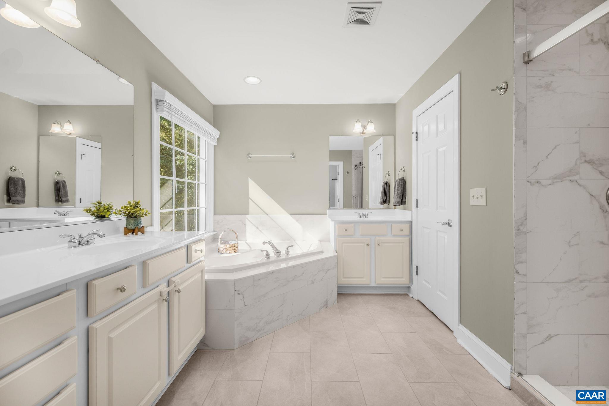 MONTGOMERY RIDGE - Residential