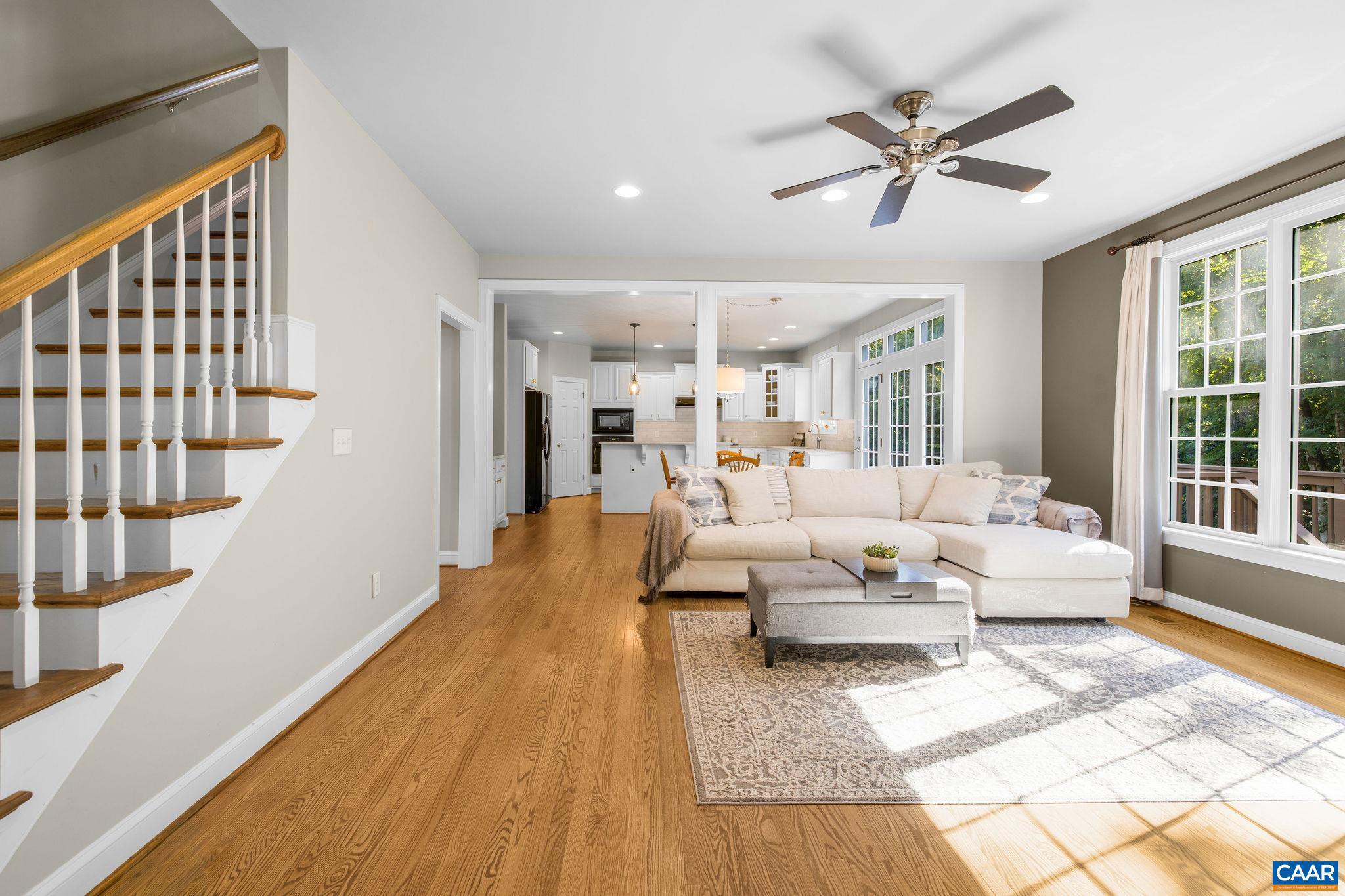 MONTGOMERY RIDGE - Residential