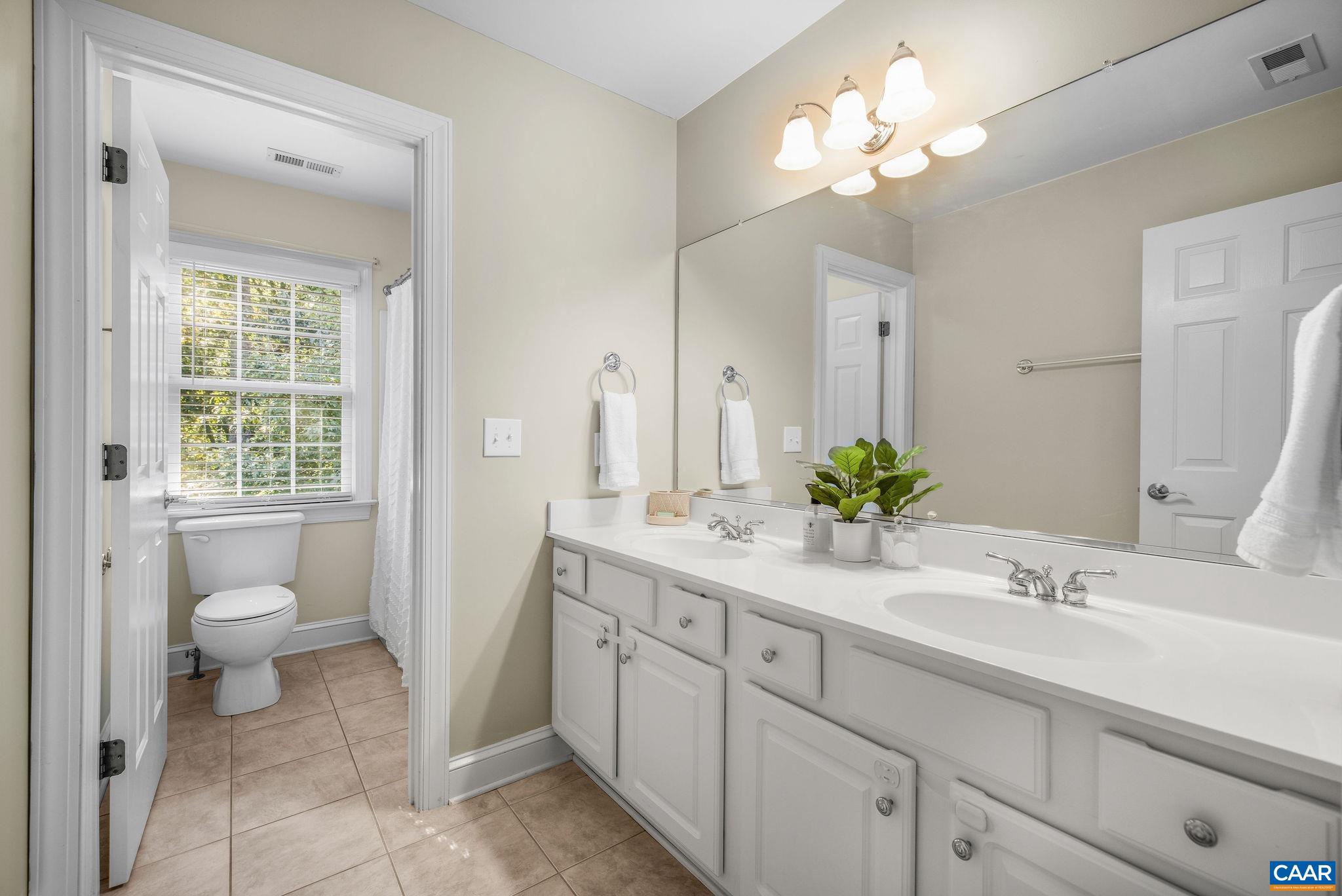 MONTGOMERY RIDGE - Residential