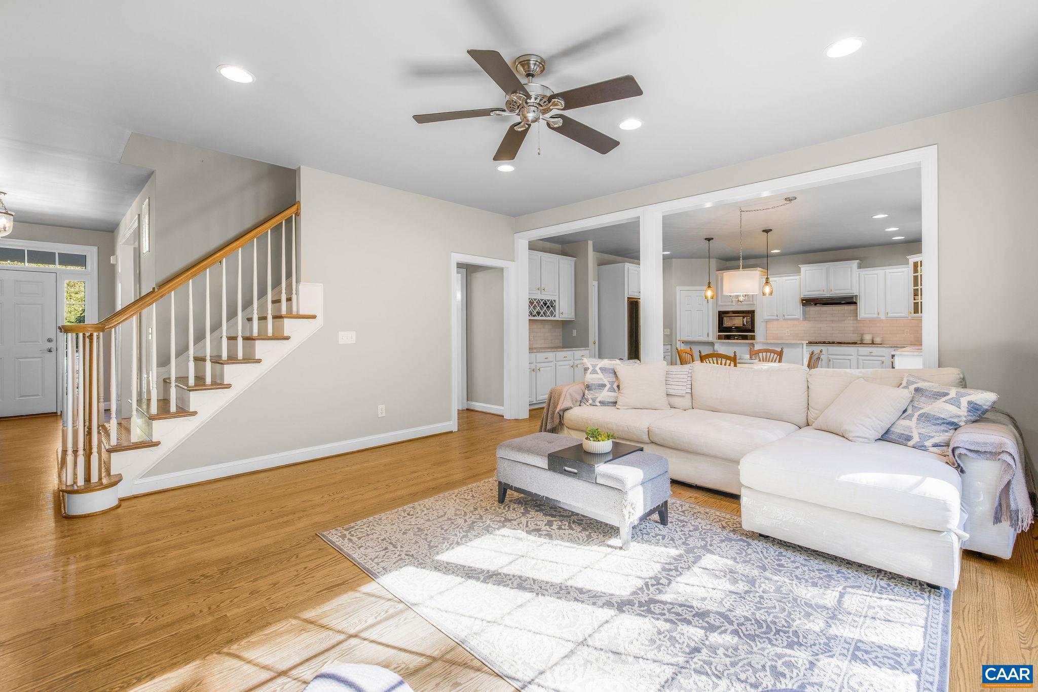 MONTGOMERY RIDGE - Residential