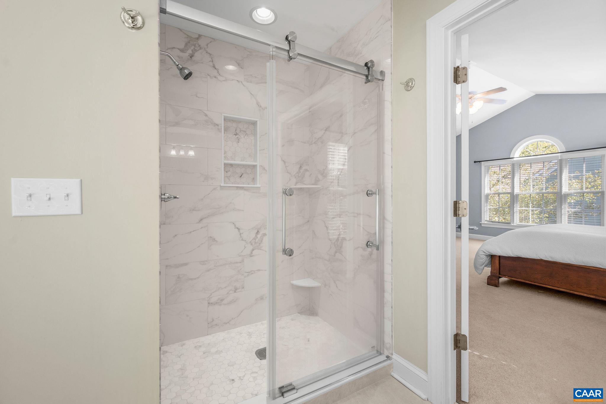 MONTGOMERY RIDGE - Residential