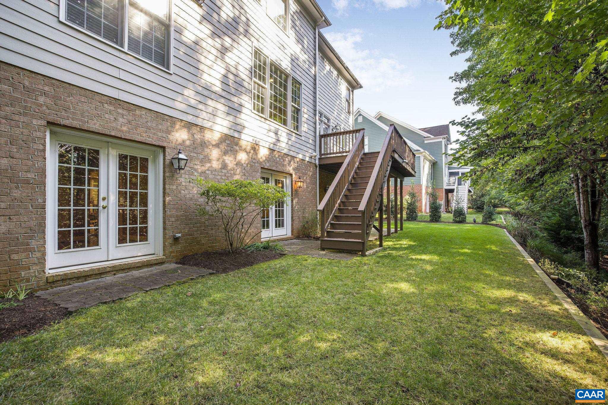 MONTGOMERY RIDGE - Residential