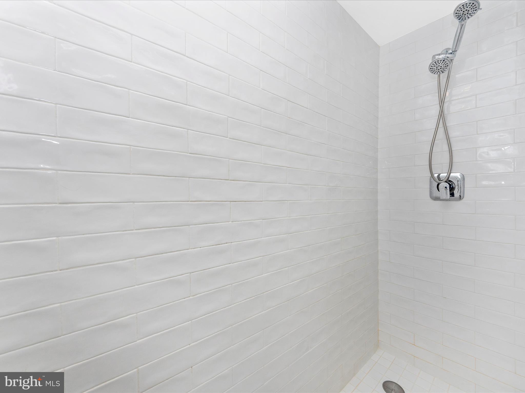 SADDLE RIDGE - Residential