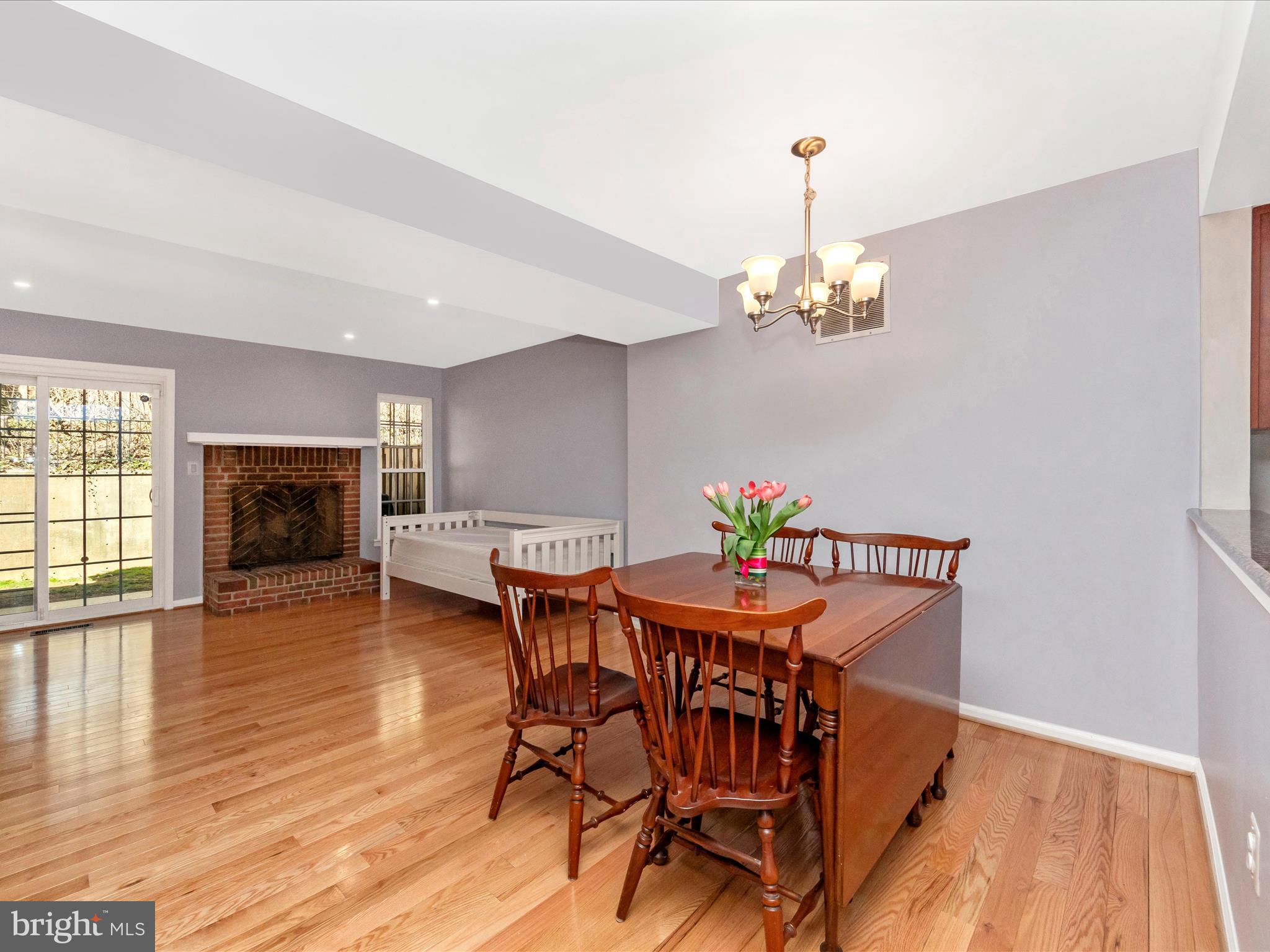 SADDLE RIDGE - Residential