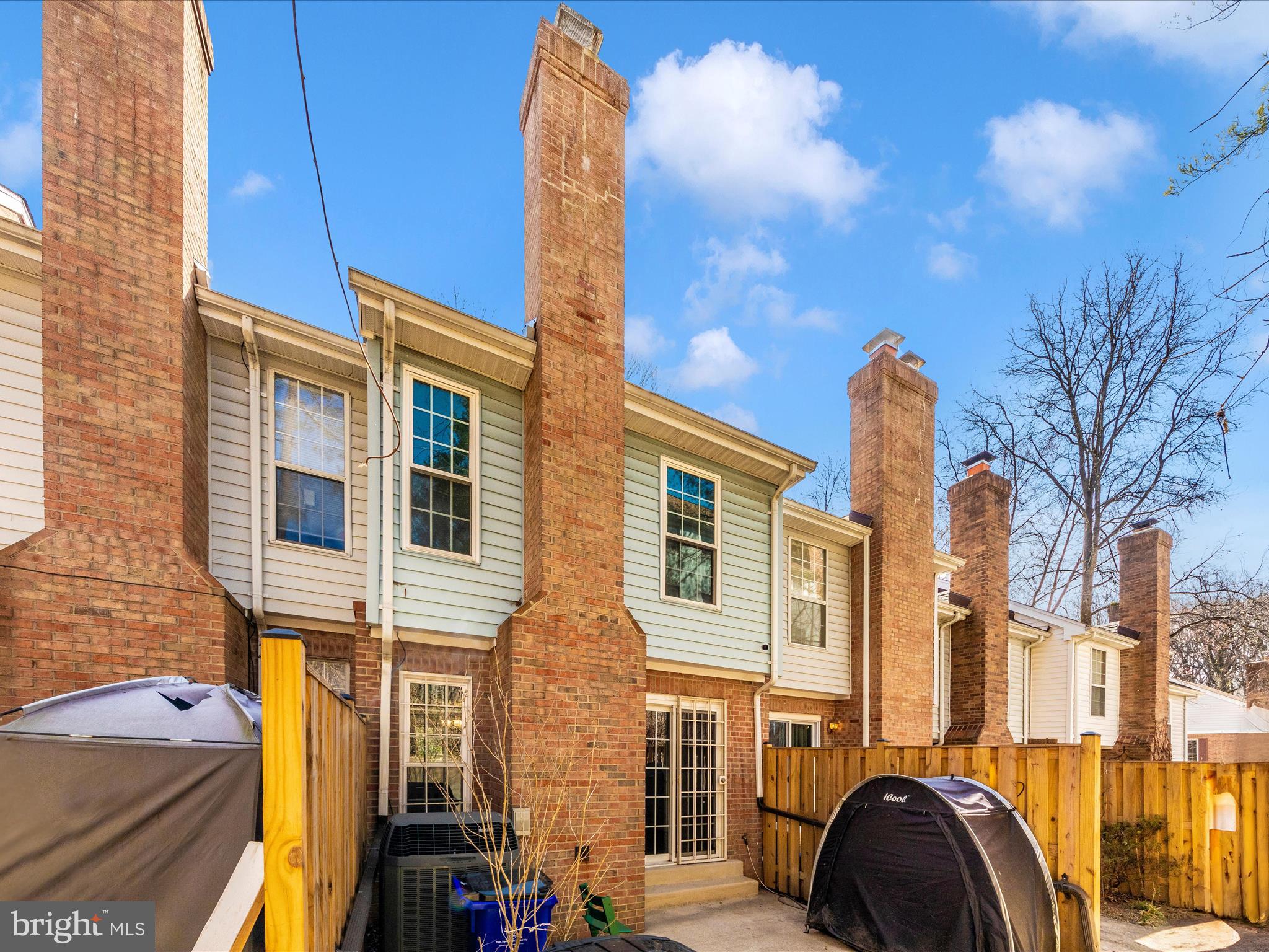 SADDLE RIDGE - Residential