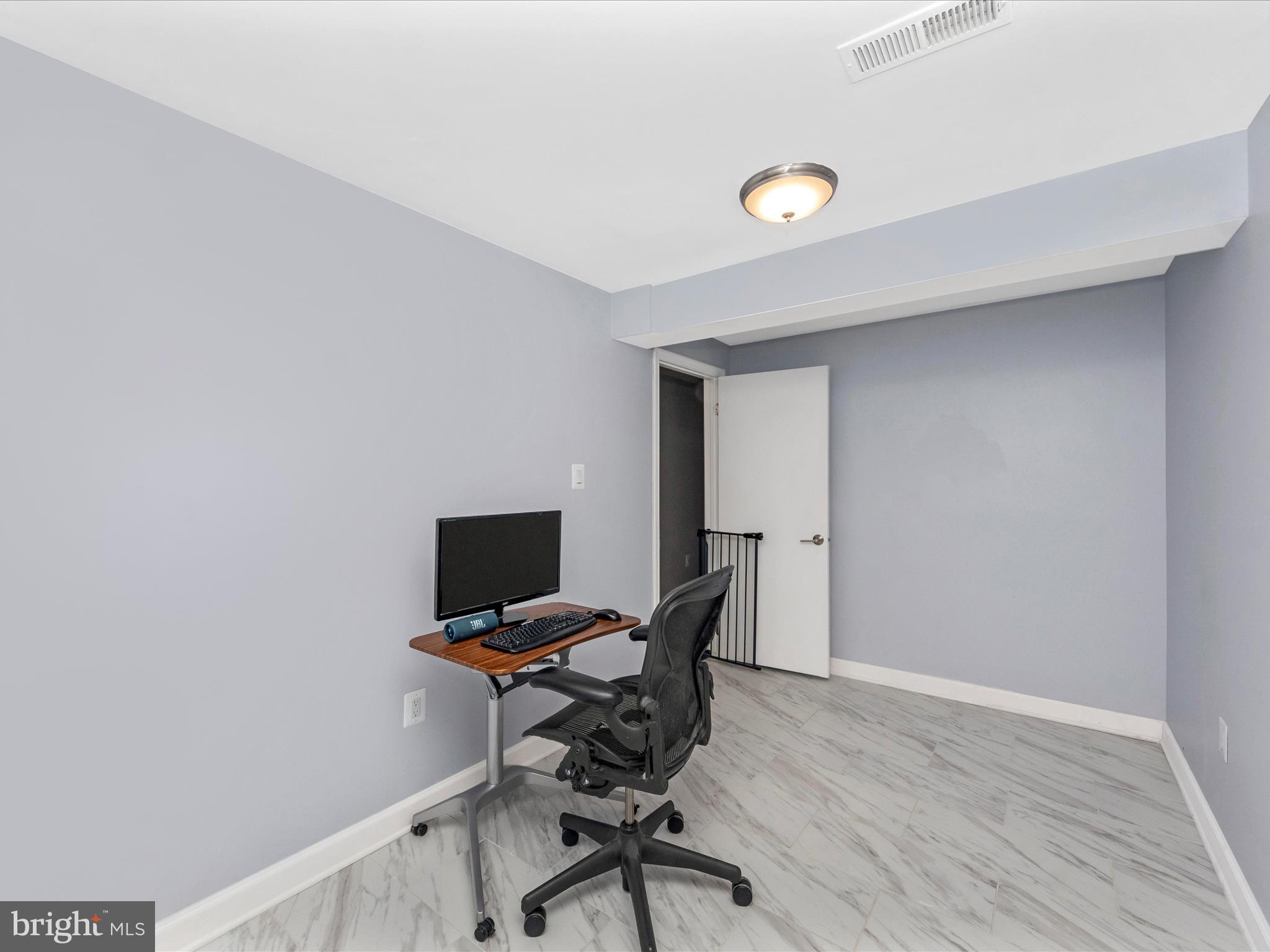 SADDLE RIDGE - Residential