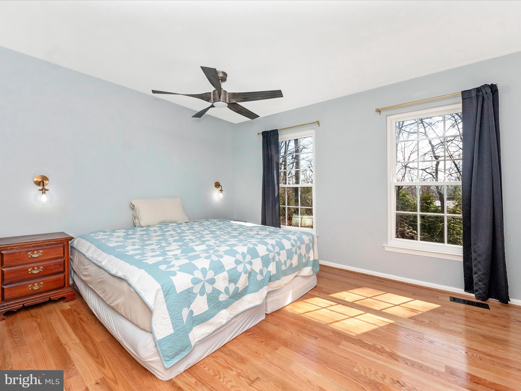 SADDLE RIDGE - Residential