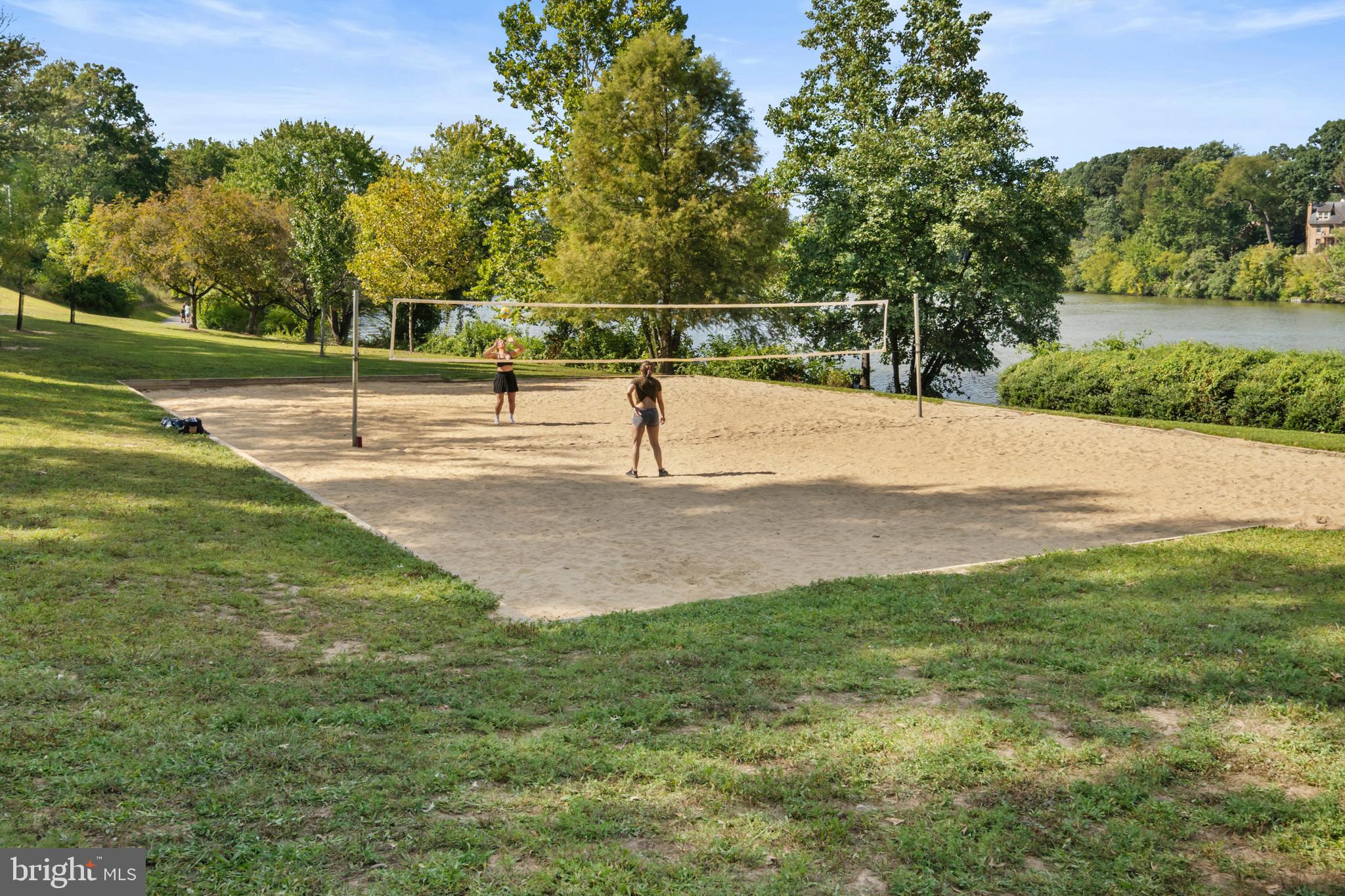 NATHANS HILL - Residential