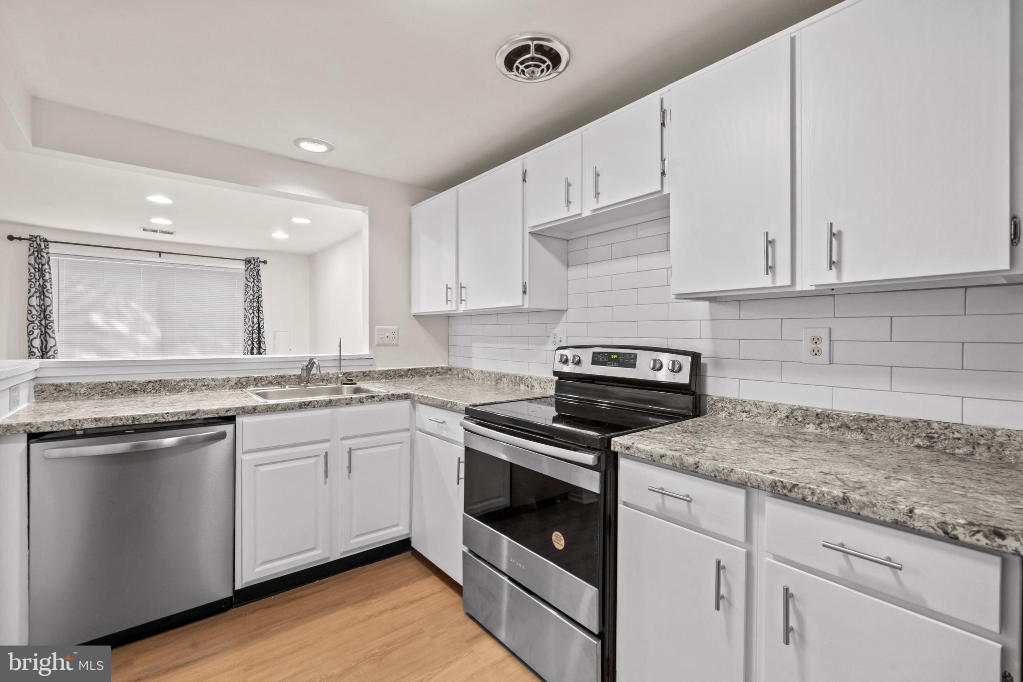 NATHANS HILL - Residential