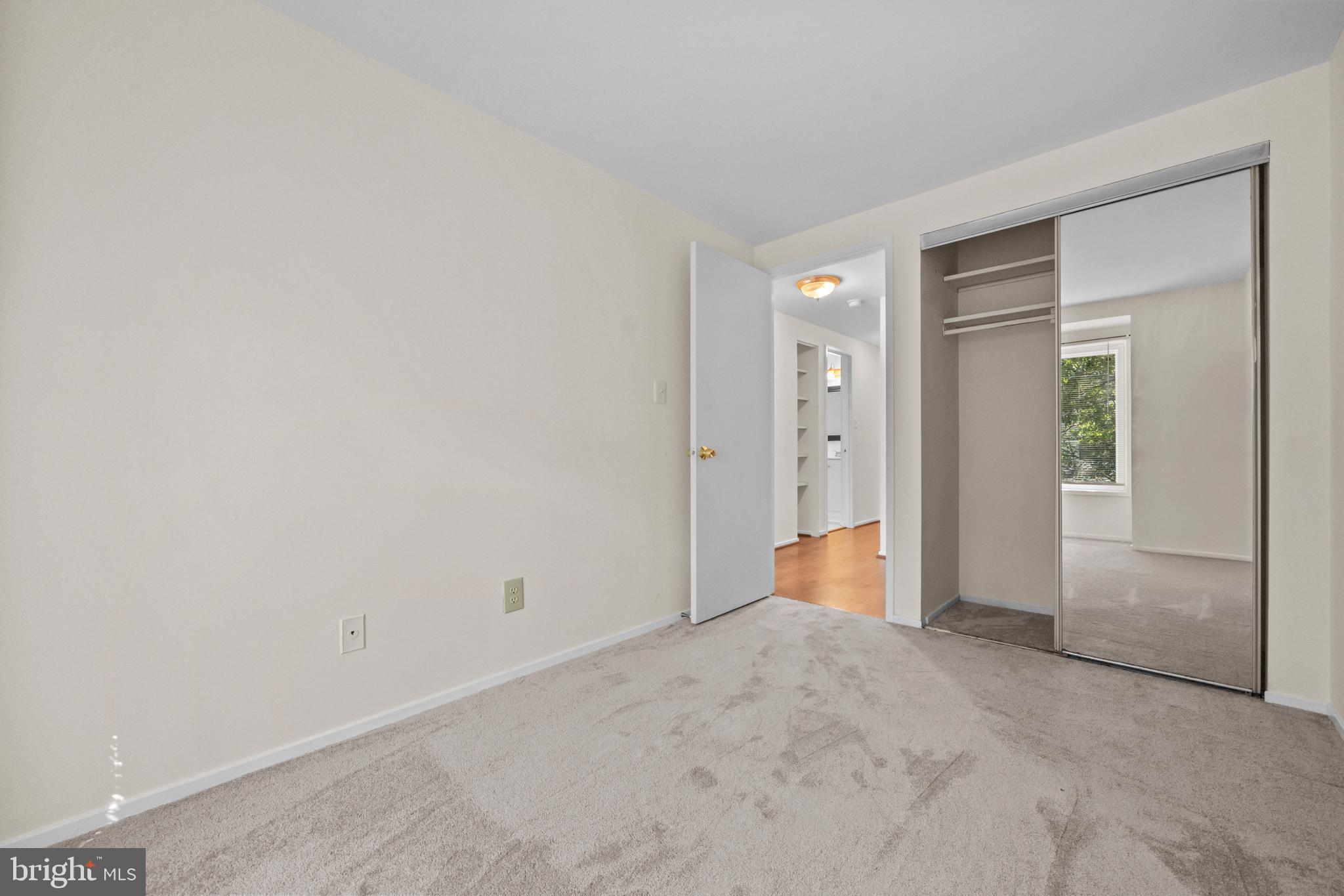 NATHANS HILL - Residential