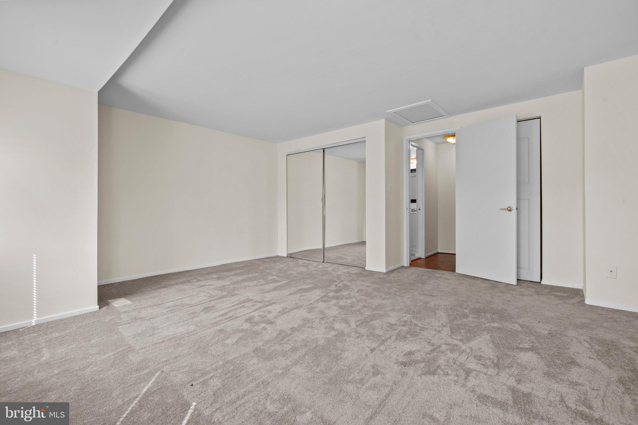 NATHANS HILL - Residential