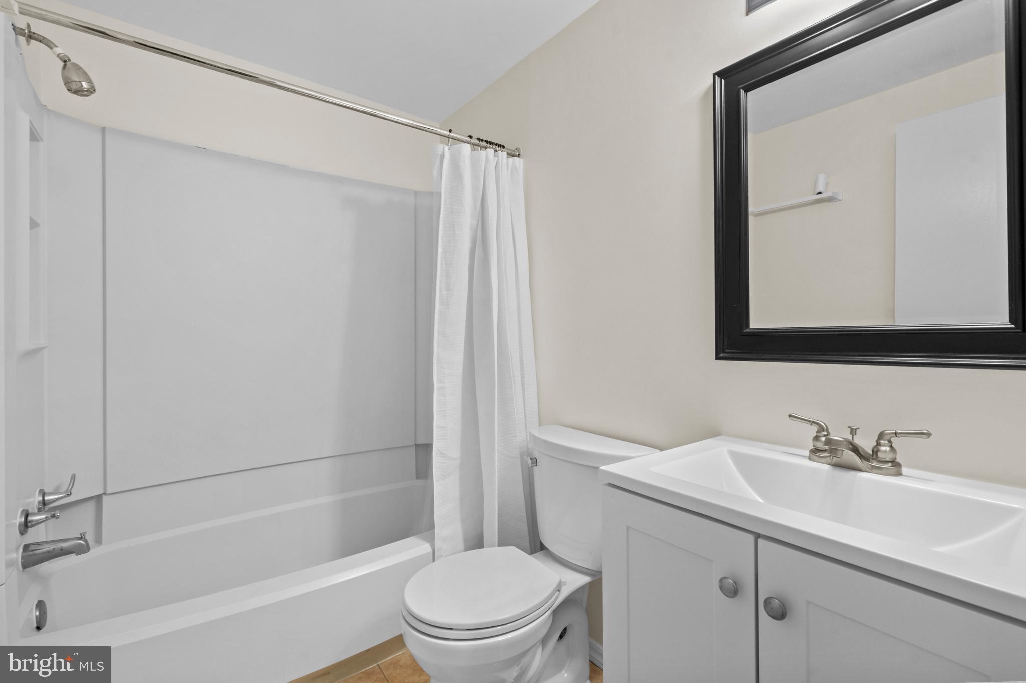 NATHANS HILL - Residential