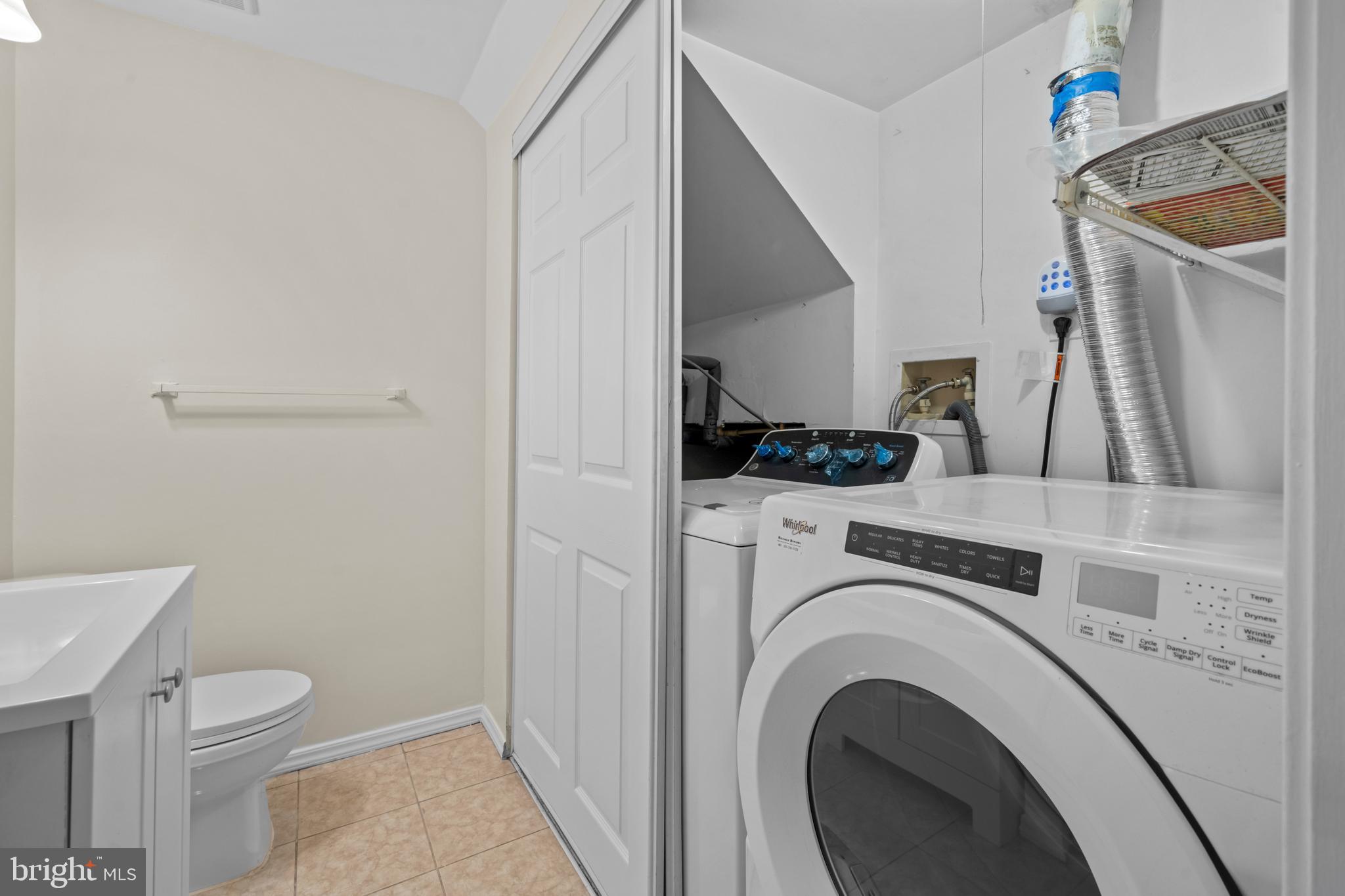 NATHANS HILL - Residential