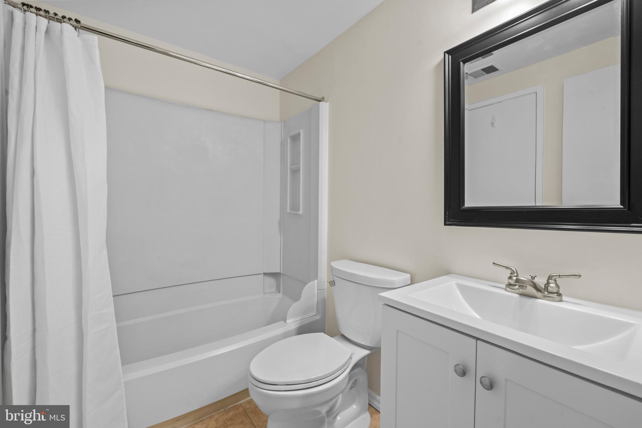 NATHANS HILL - Residential