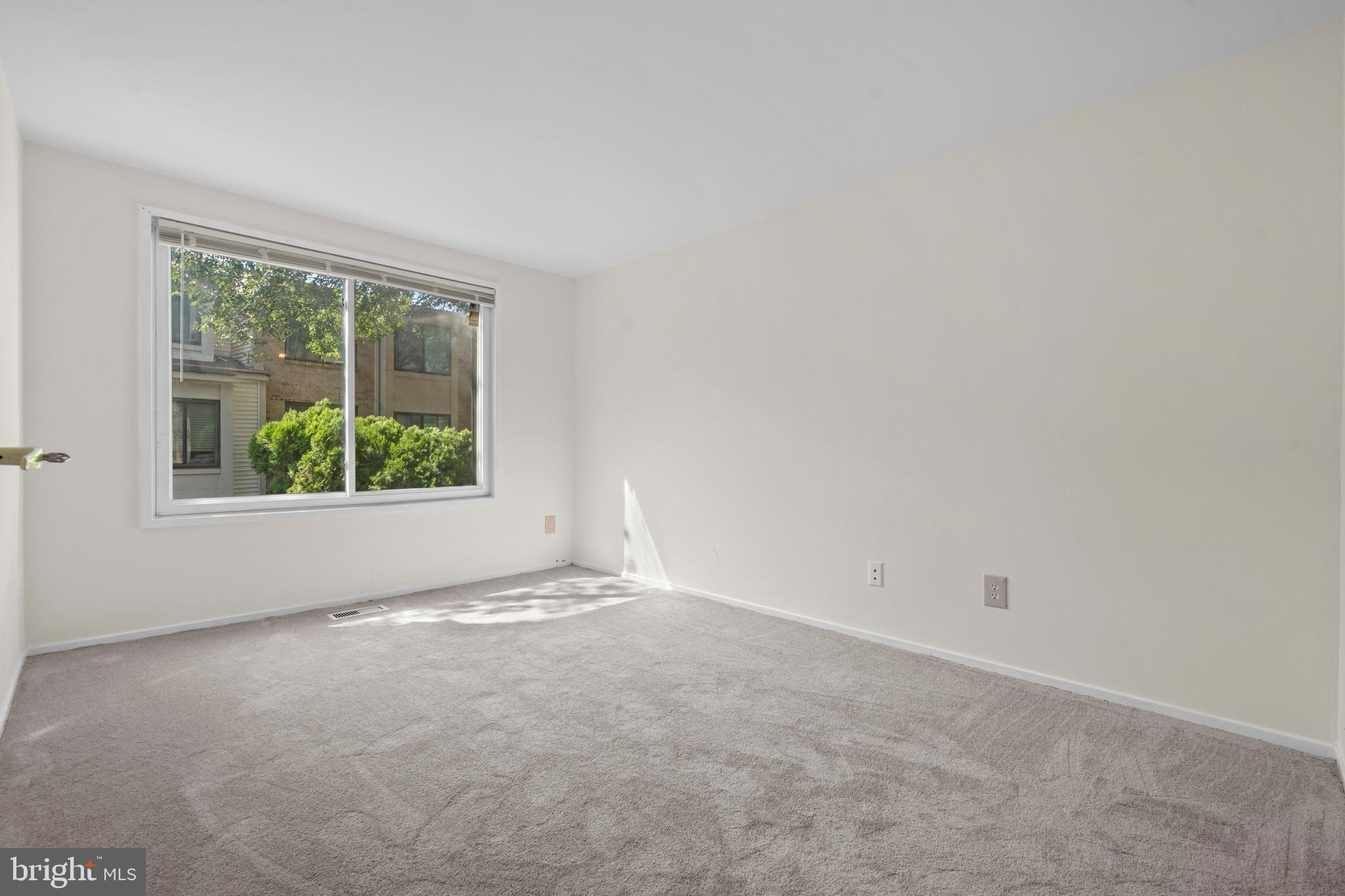 NATHANS HILL - Residential