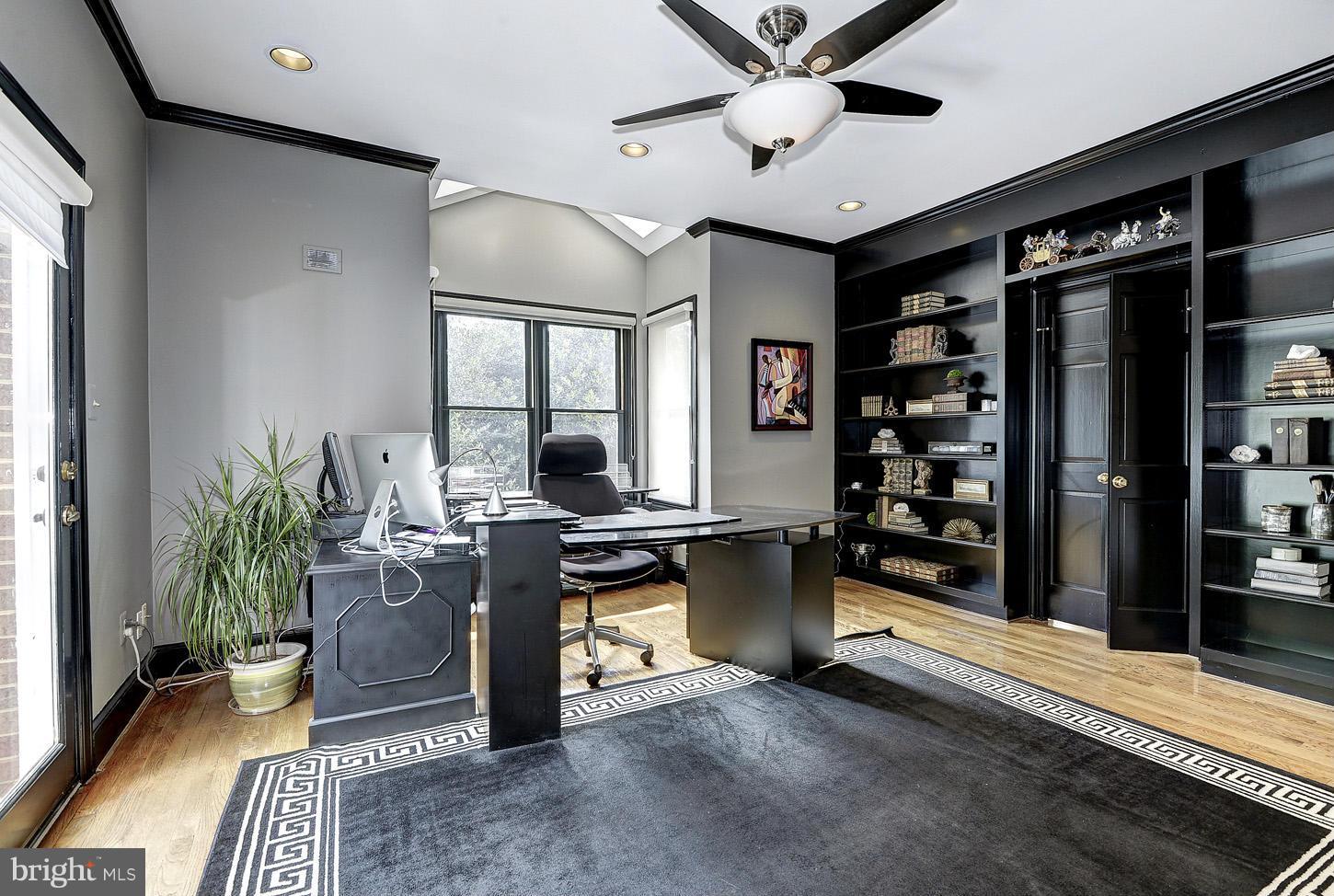 POTOMAC OVERLOOK - Residential