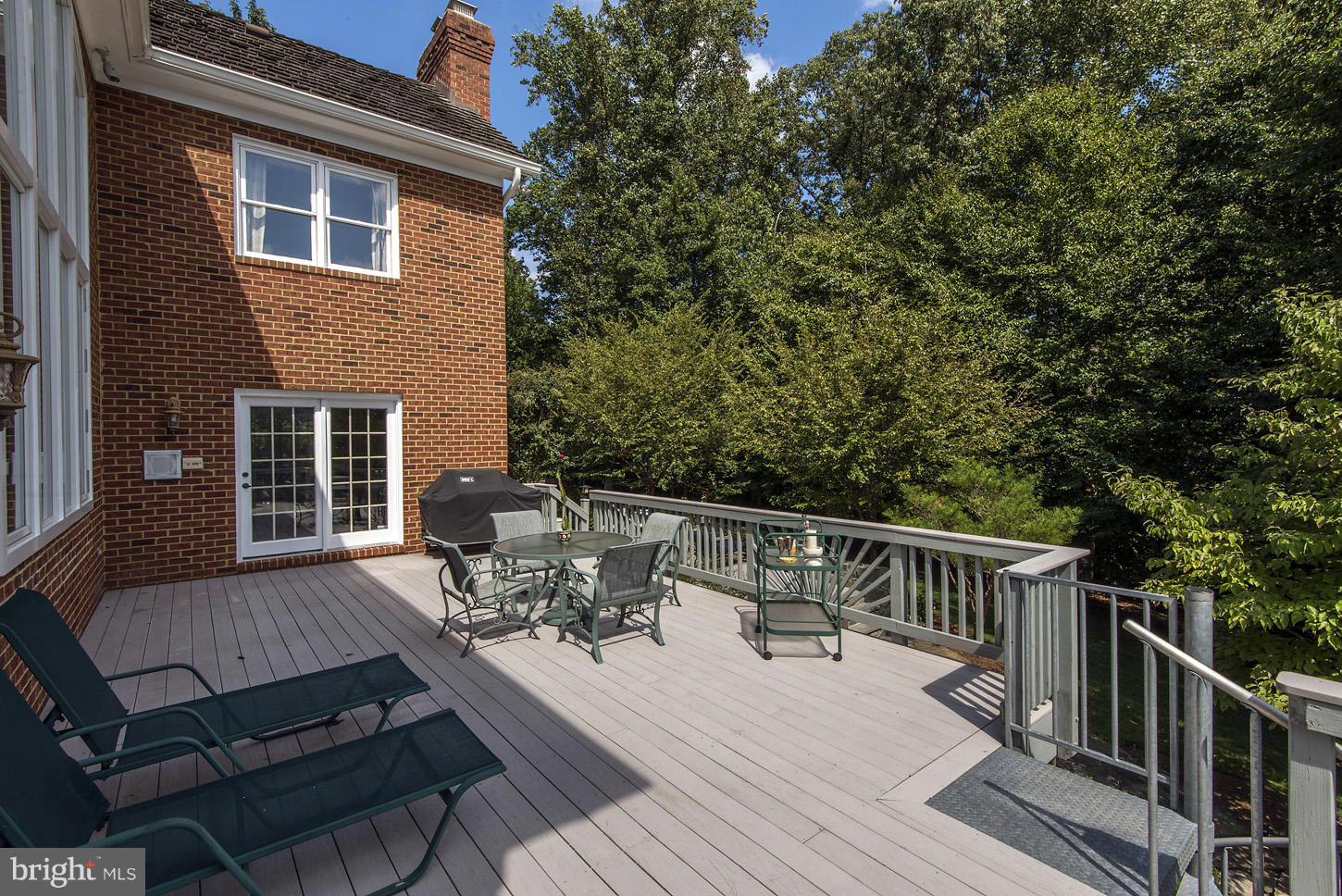 POTOMAC OVERLOOK - Residential