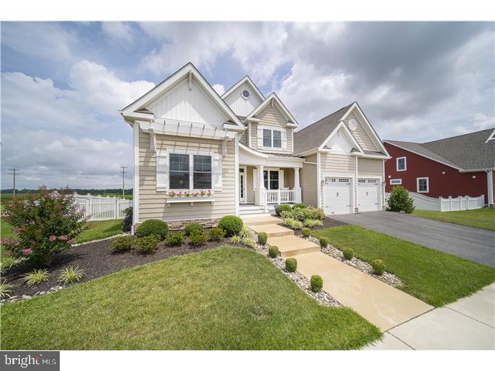 672 SPRING HOLLOW DRIVE