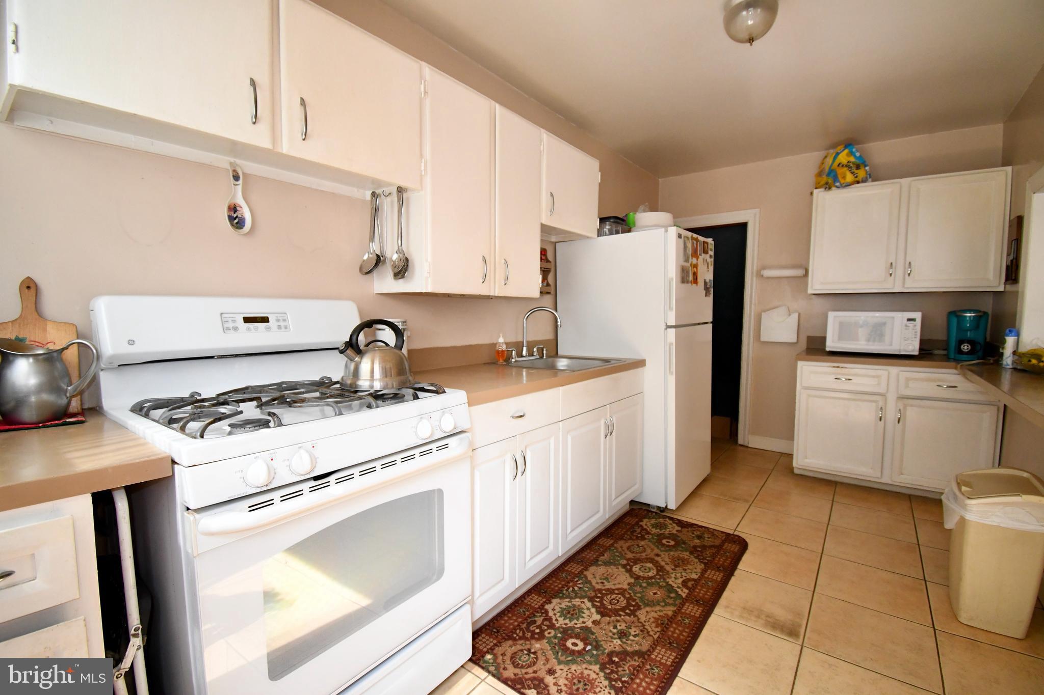 ABERDEEN HILLS - Residential