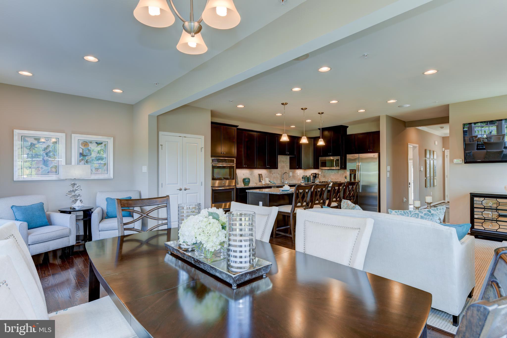 DOWNINGTOWN WALK - Residential