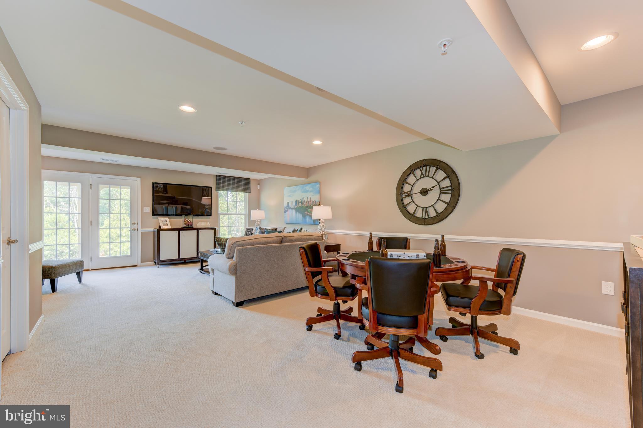 DOWNINGTOWN WALK - Residential