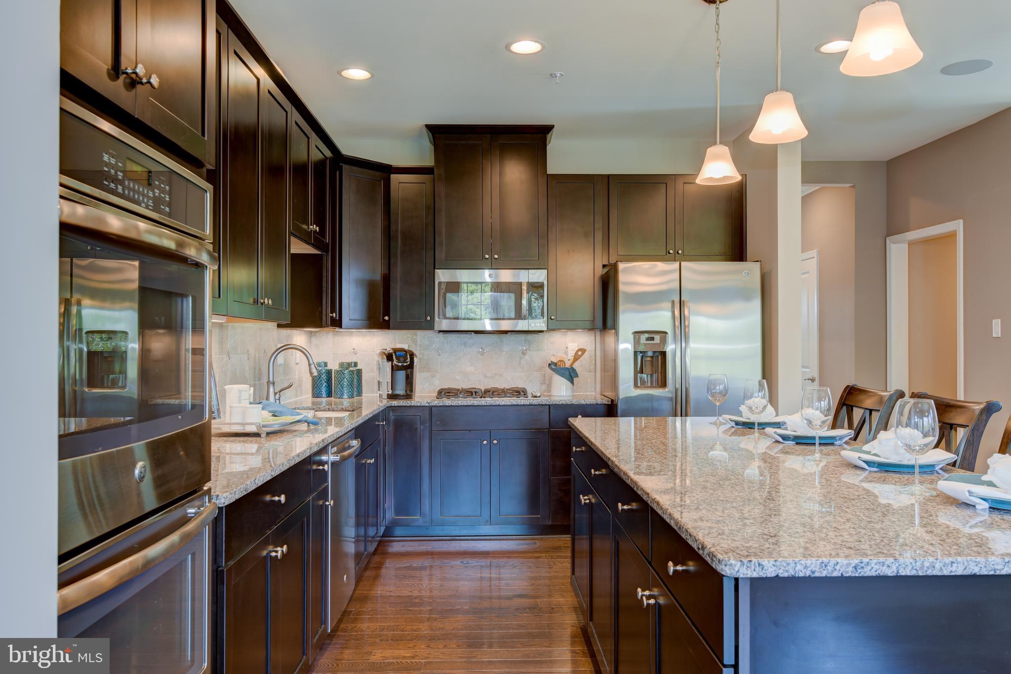 DOWNINGTOWN WALK - Residential