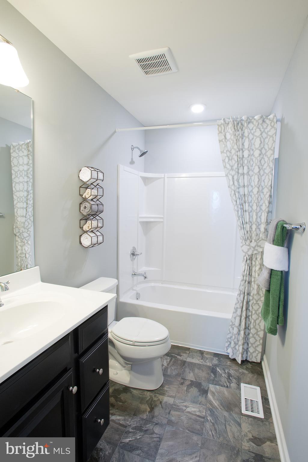 DOWNINGTOWN WALK - Residential