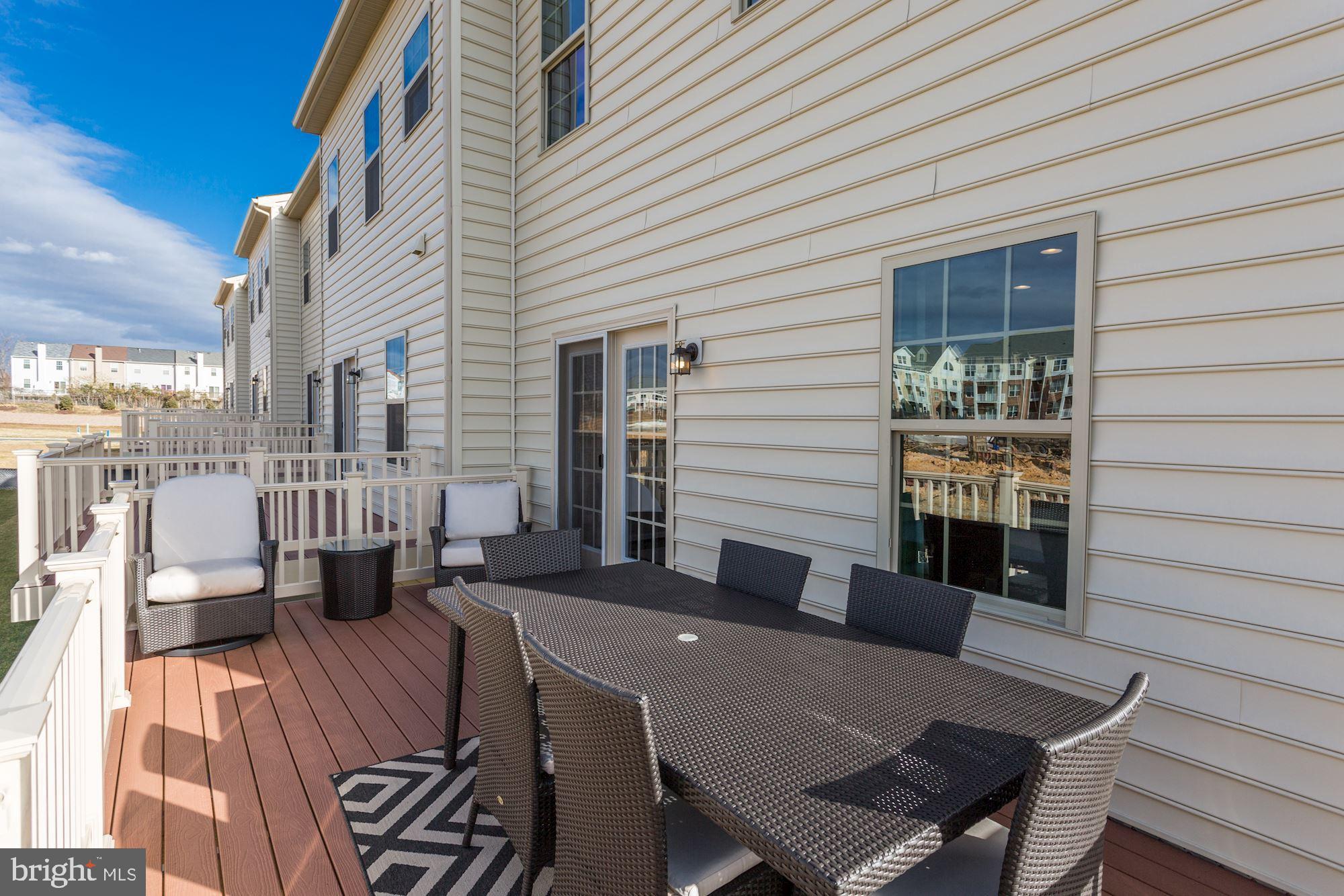 DOWNINGTOWN WALK - Residential