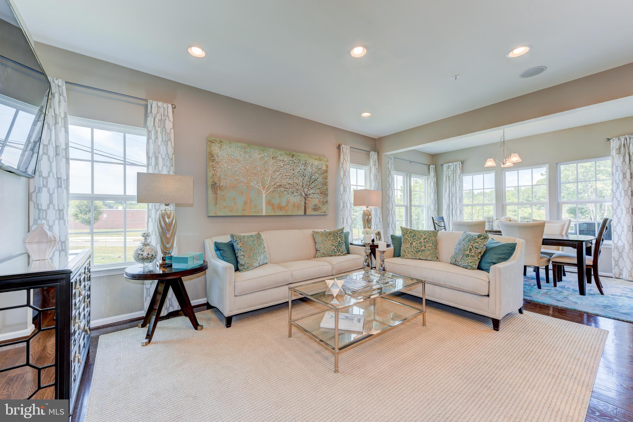 DOWNINGTOWN WALK - Residential