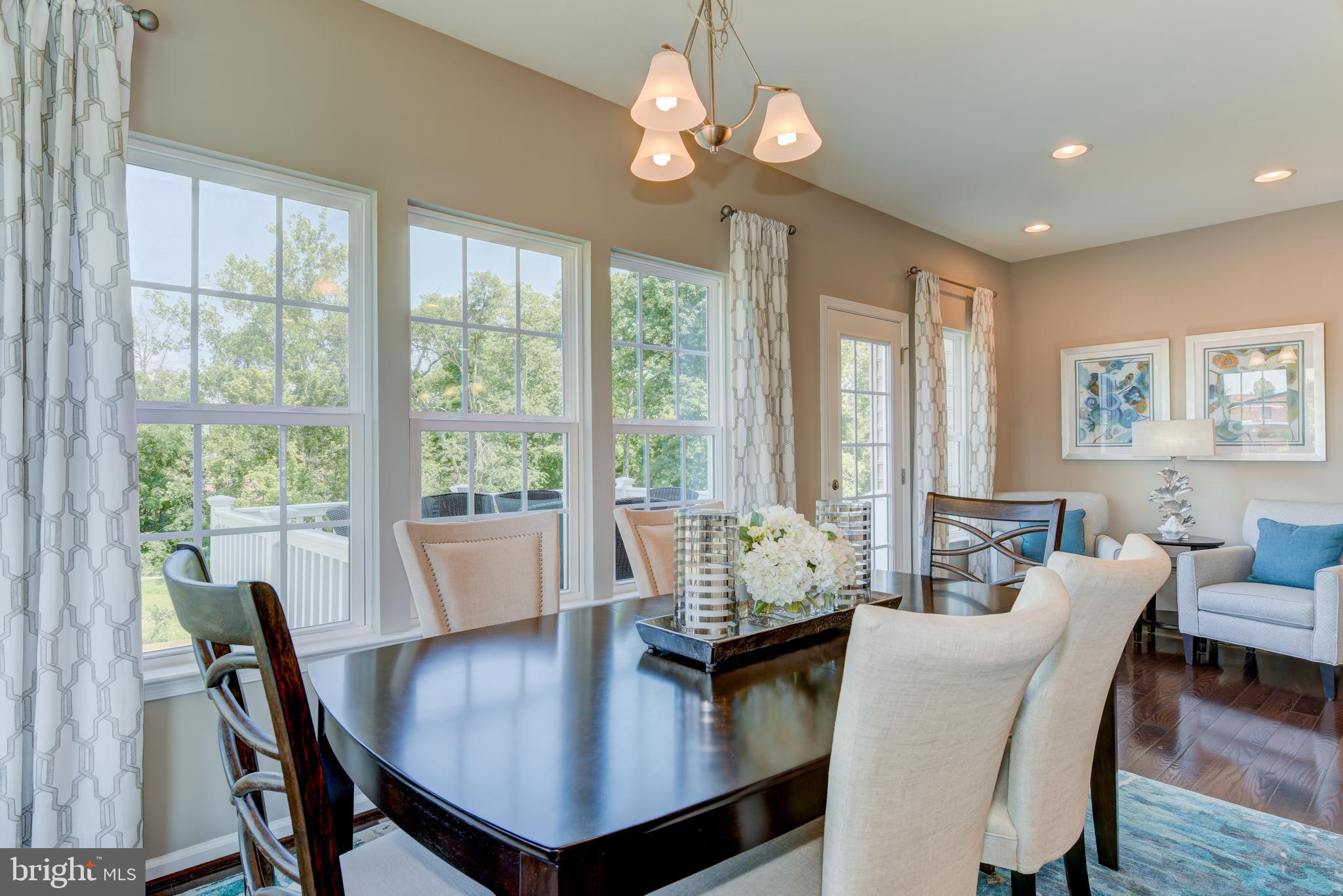 DOWNINGTOWN WALK - Residential