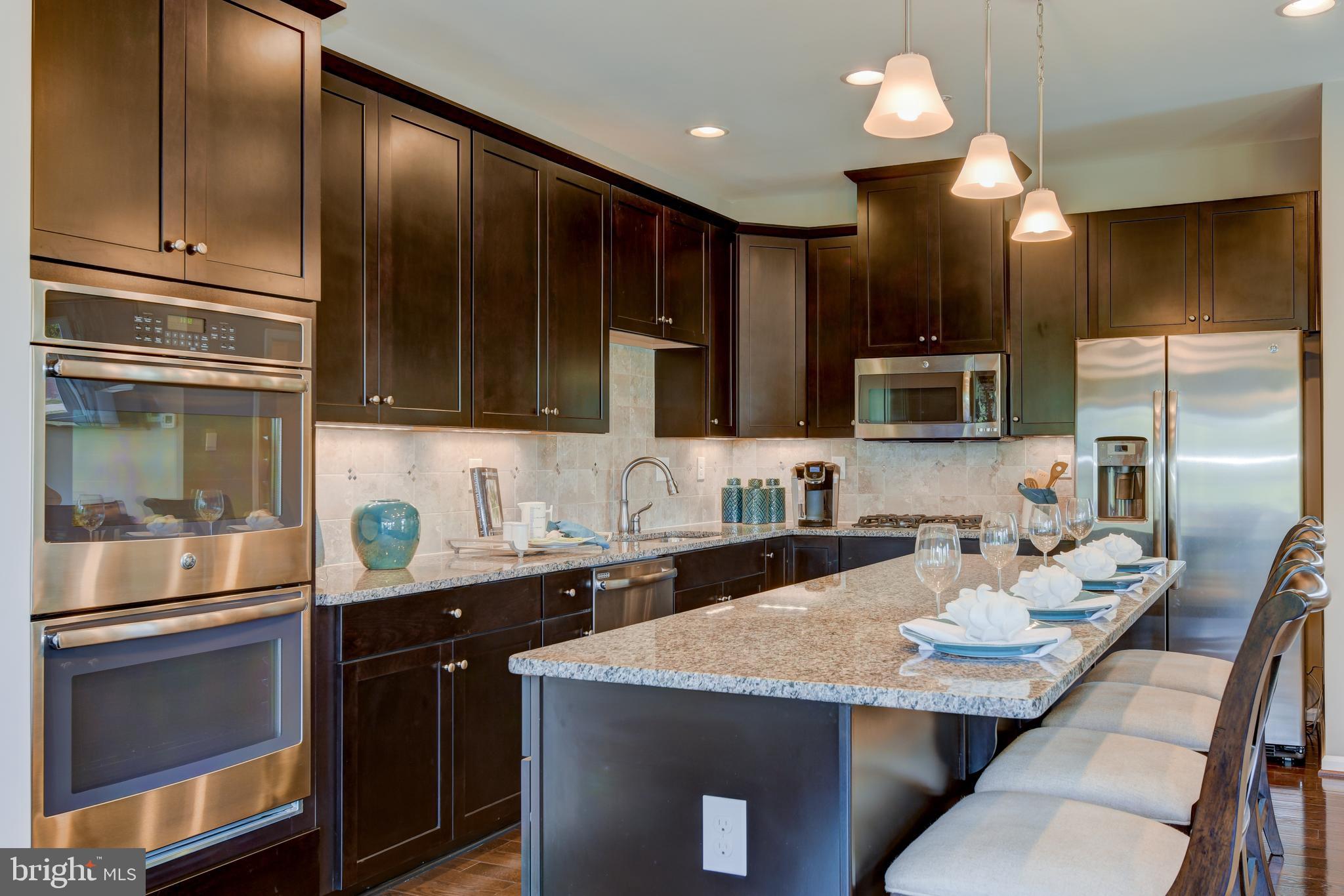 DOWNINGTOWN WALK - Residential