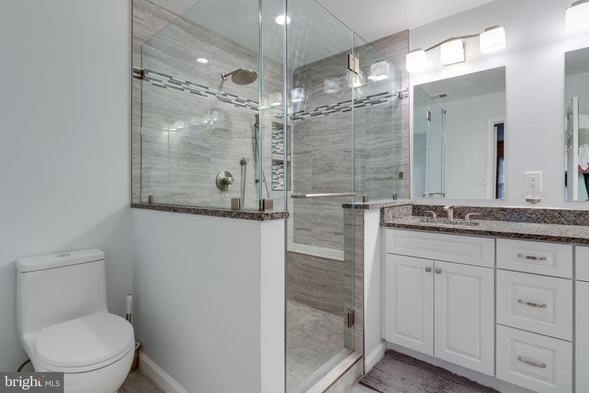 LAKE RIDGE - Residential