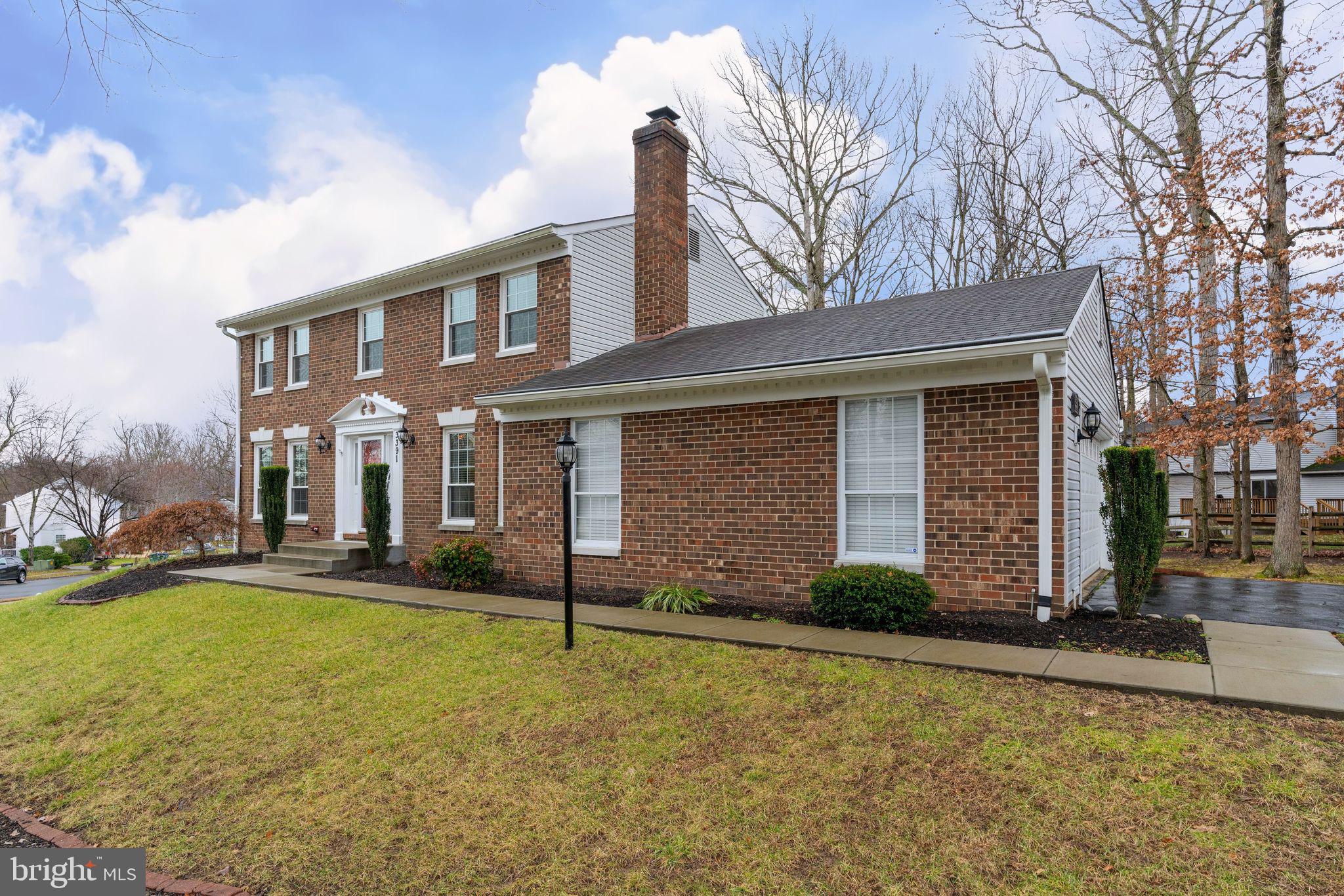 LAKE RIDGE - Residential