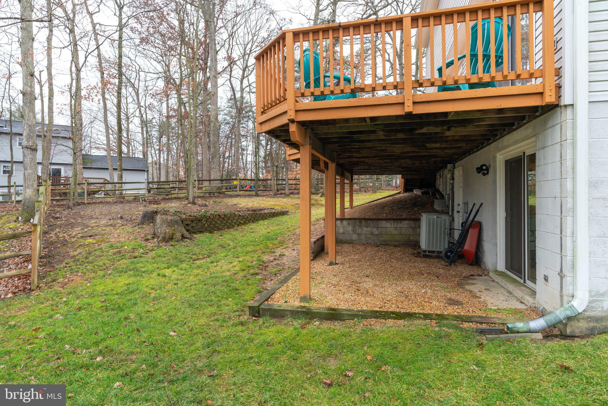 LAKE RIDGE - Residential