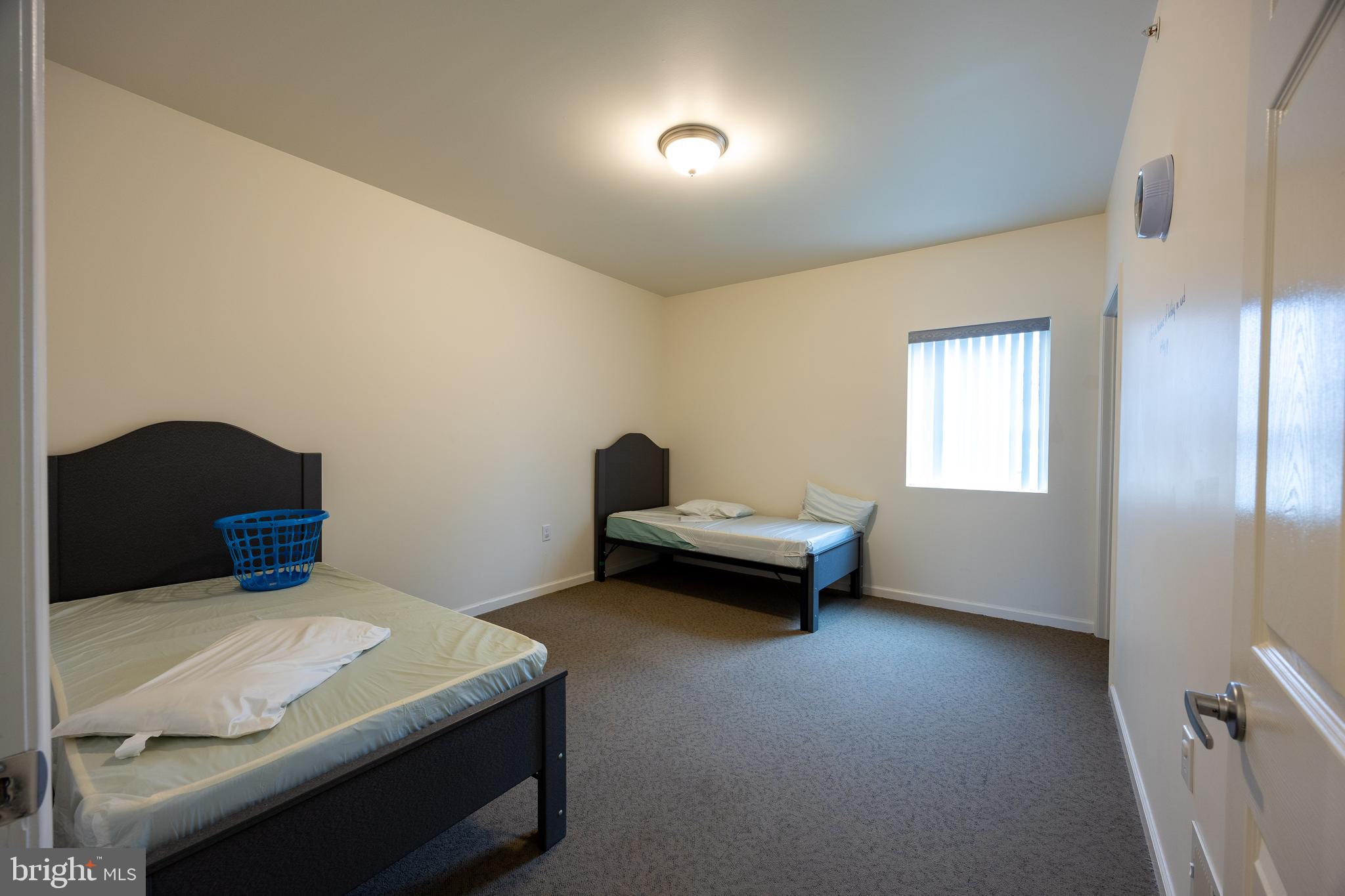 NORBOURNE - Commercial Sale