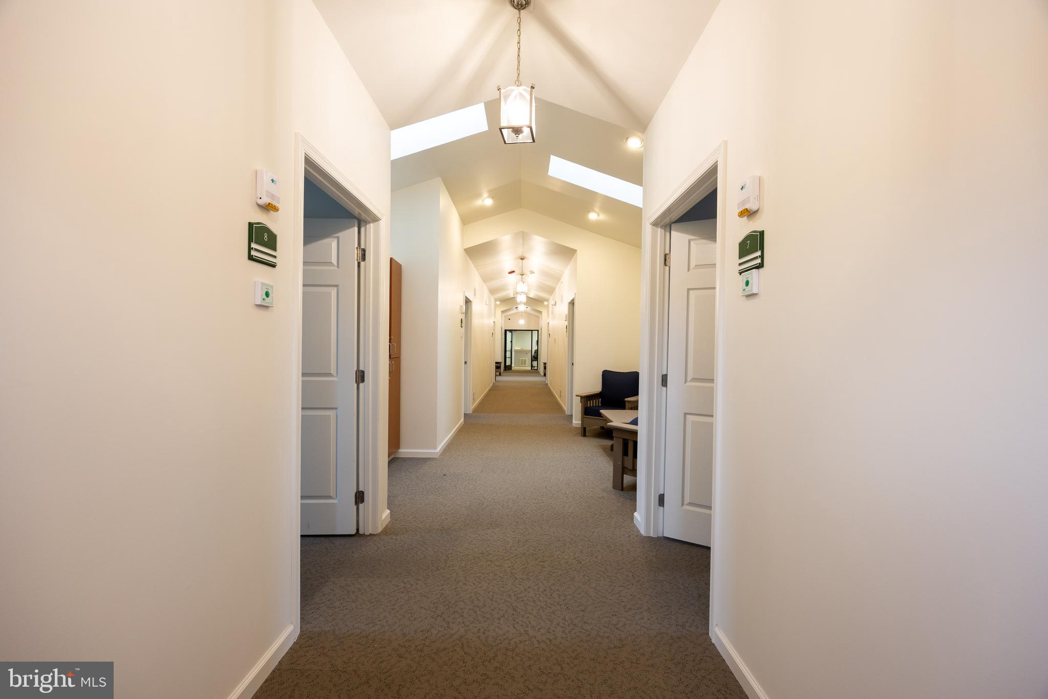 NORBOURNE - Commercial Sale