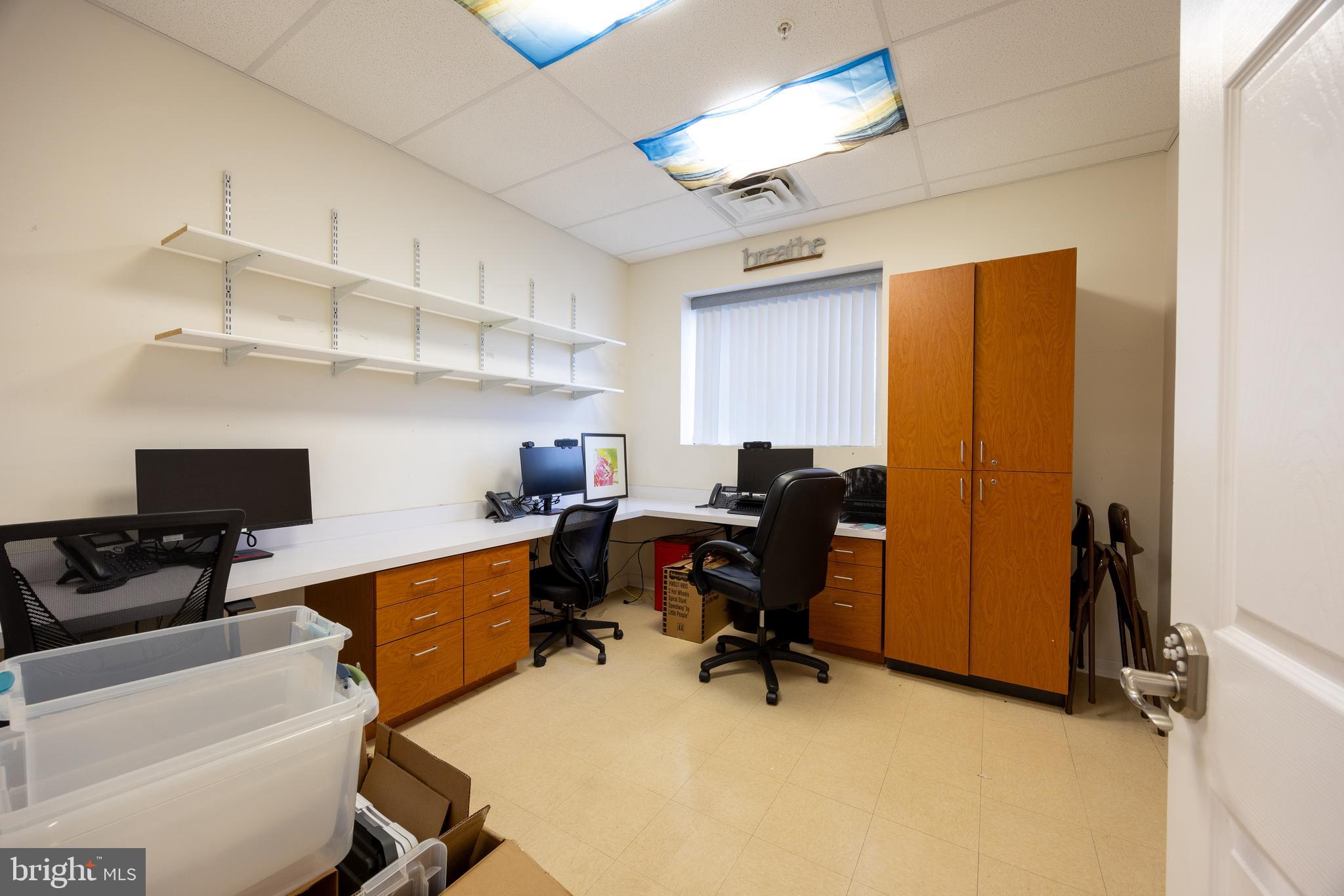 NORBOURNE - Commercial Sale