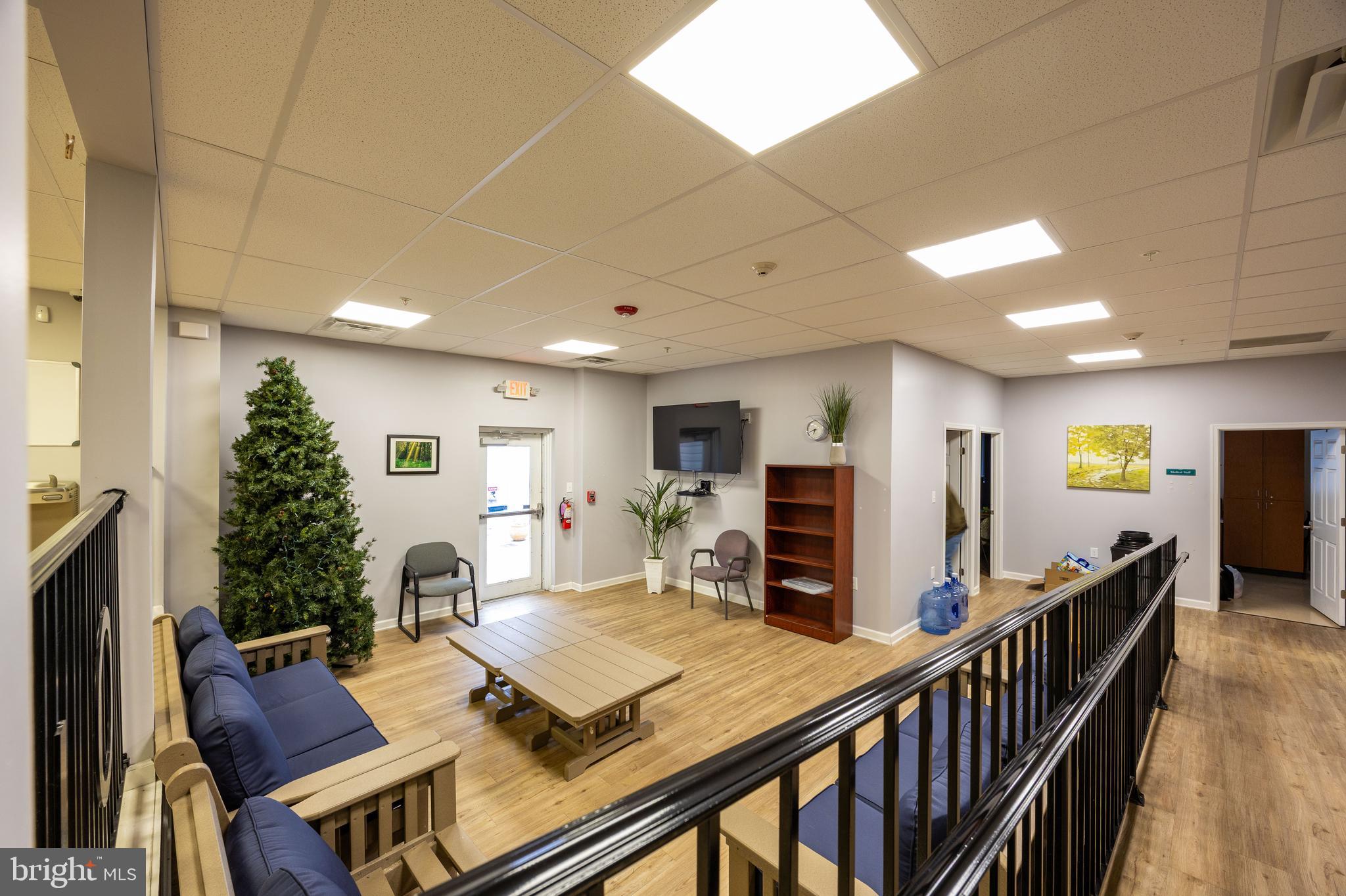 NORBOURNE - Commercial Sale