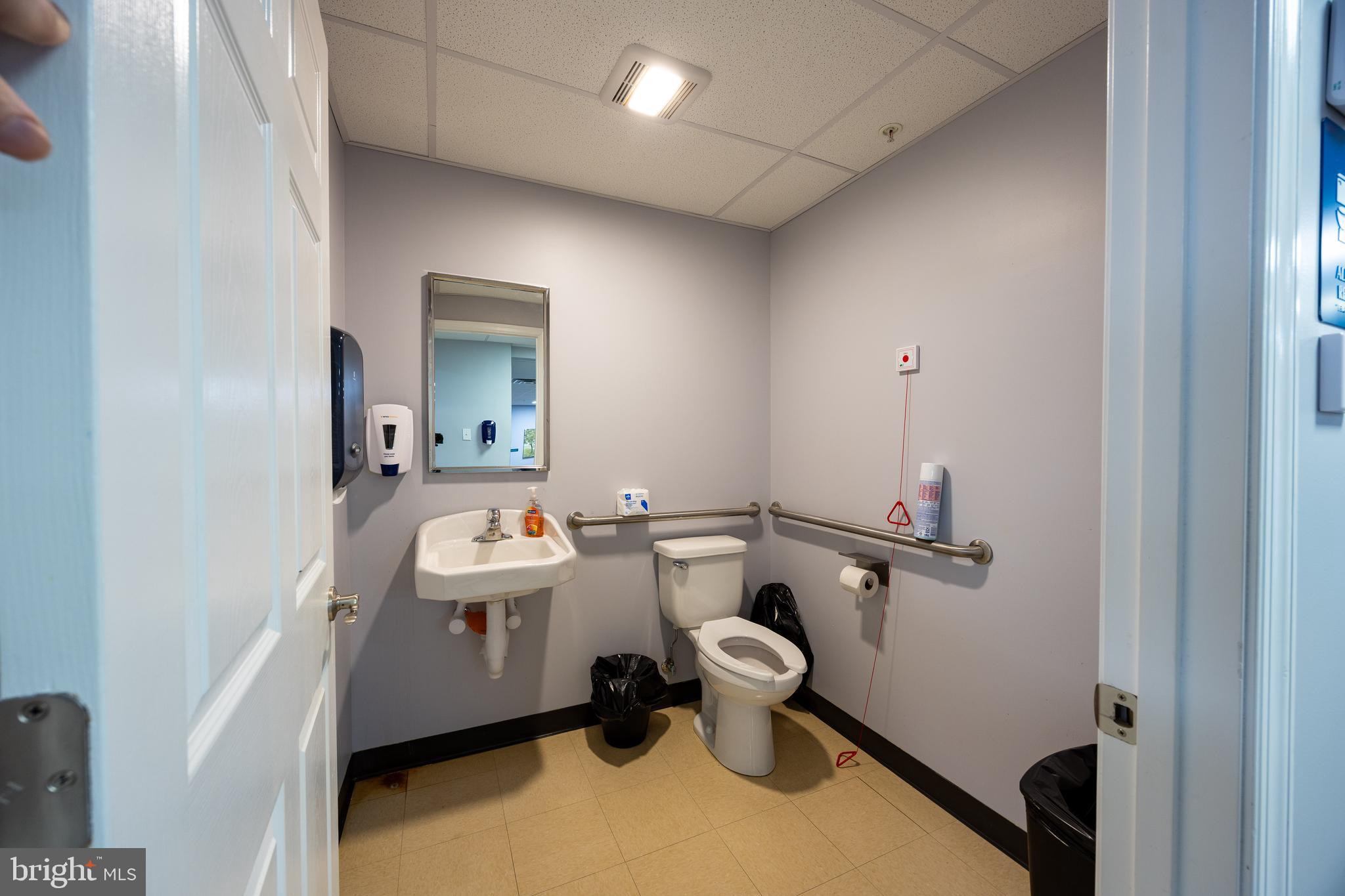 NORBOURNE - Commercial Sale