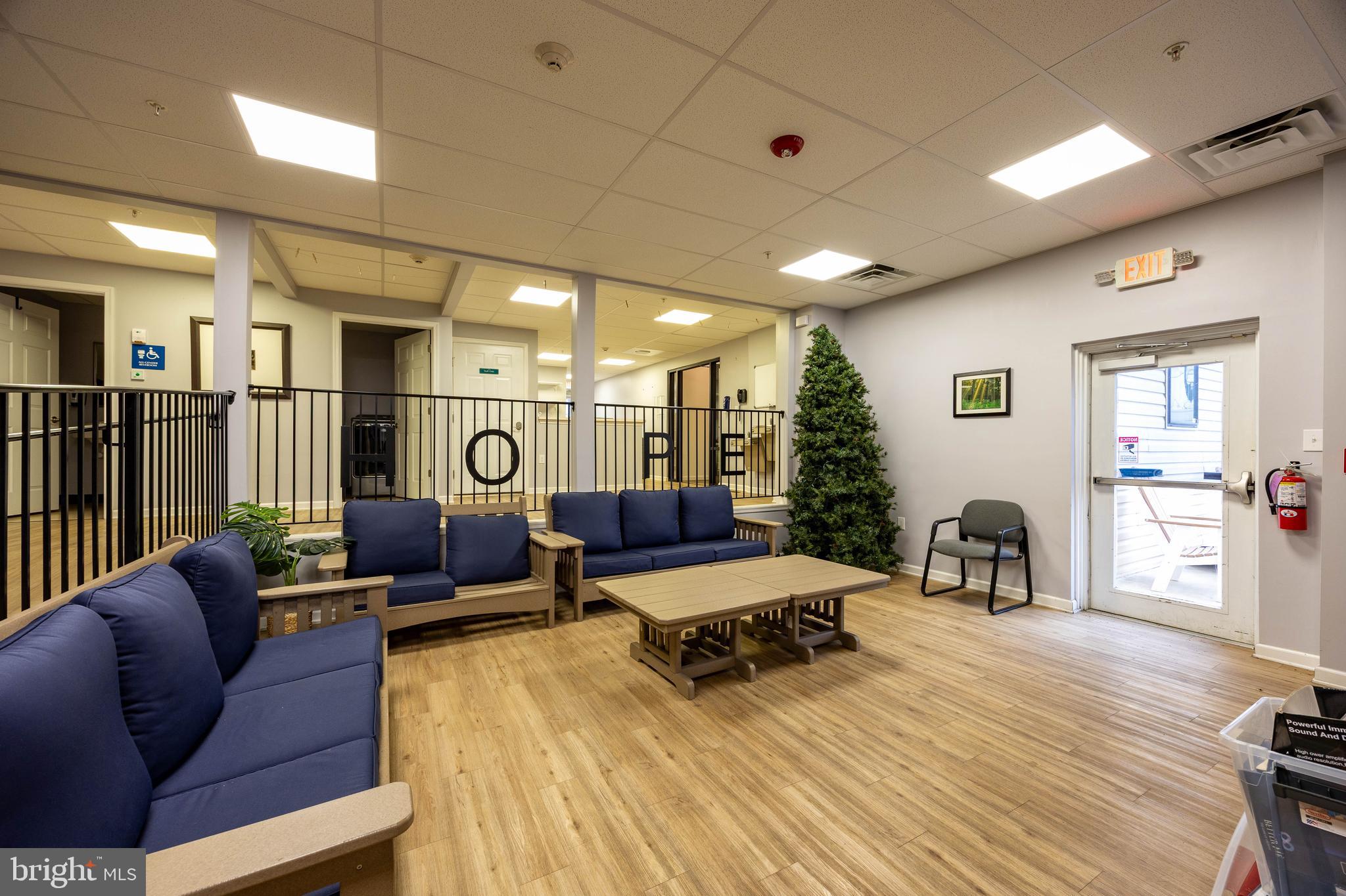 NORBOURNE - Commercial Sale