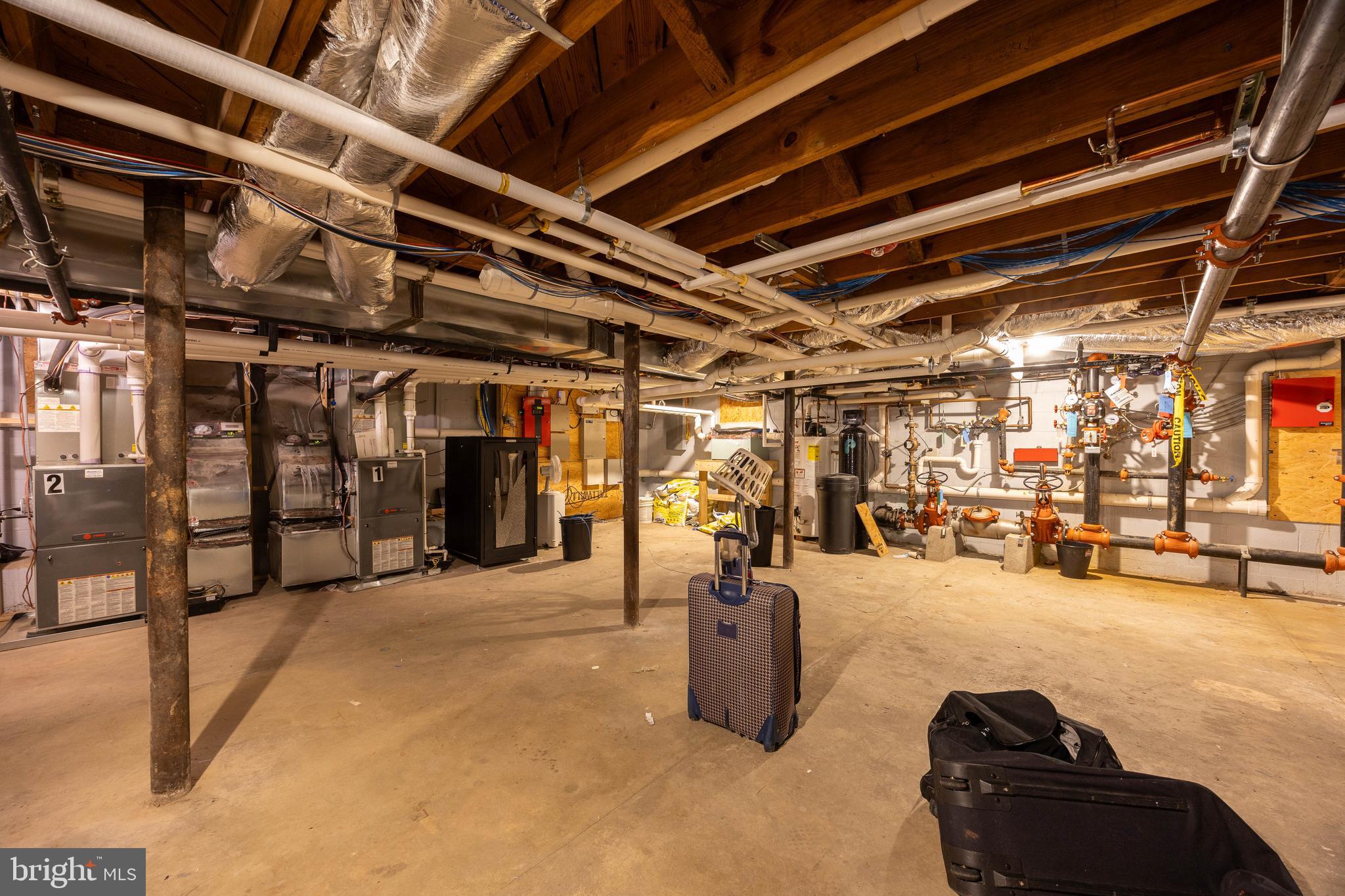 NORBOURNE - Commercial Sale