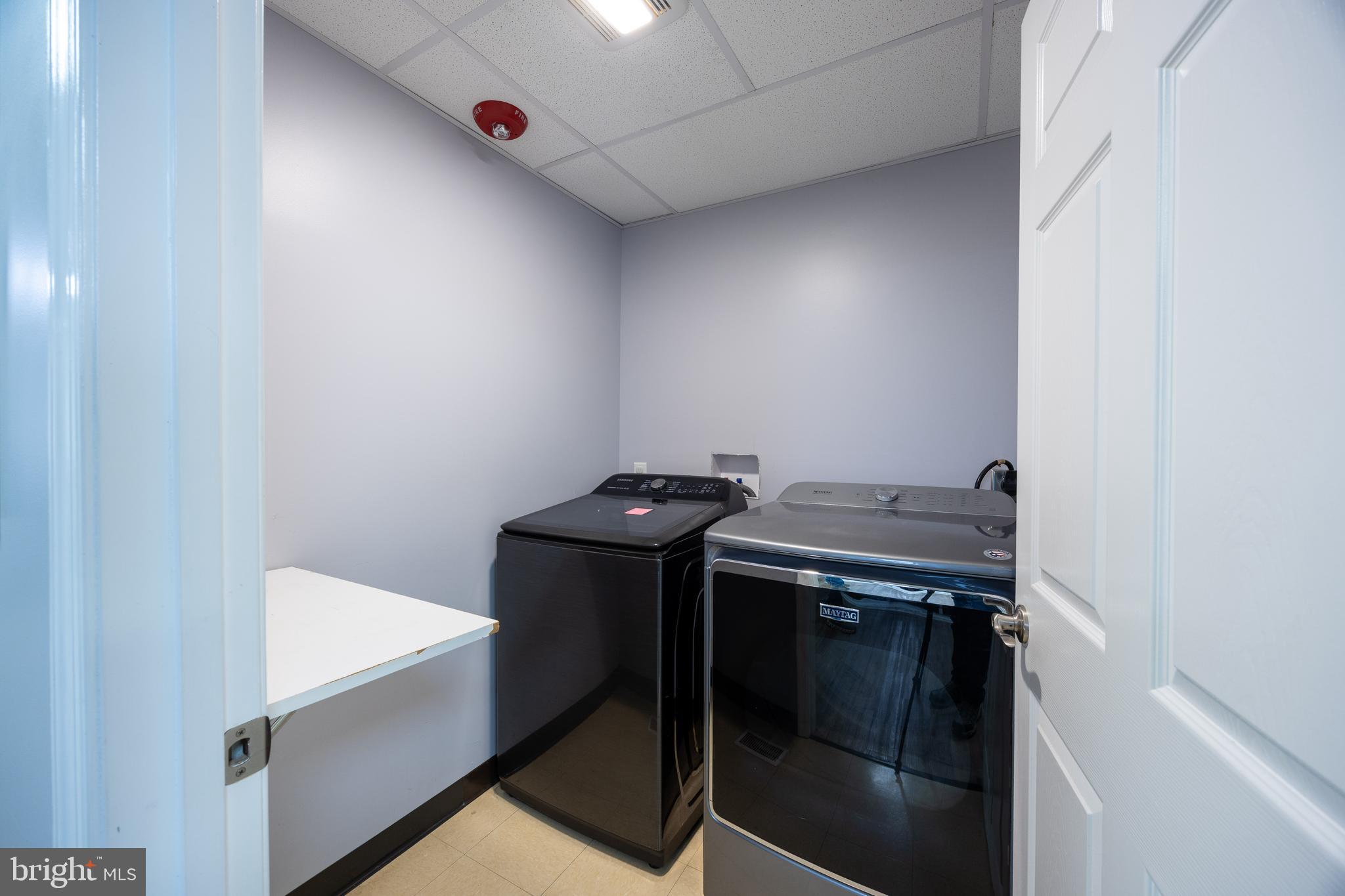 NORBOURNE - Commercial Sale